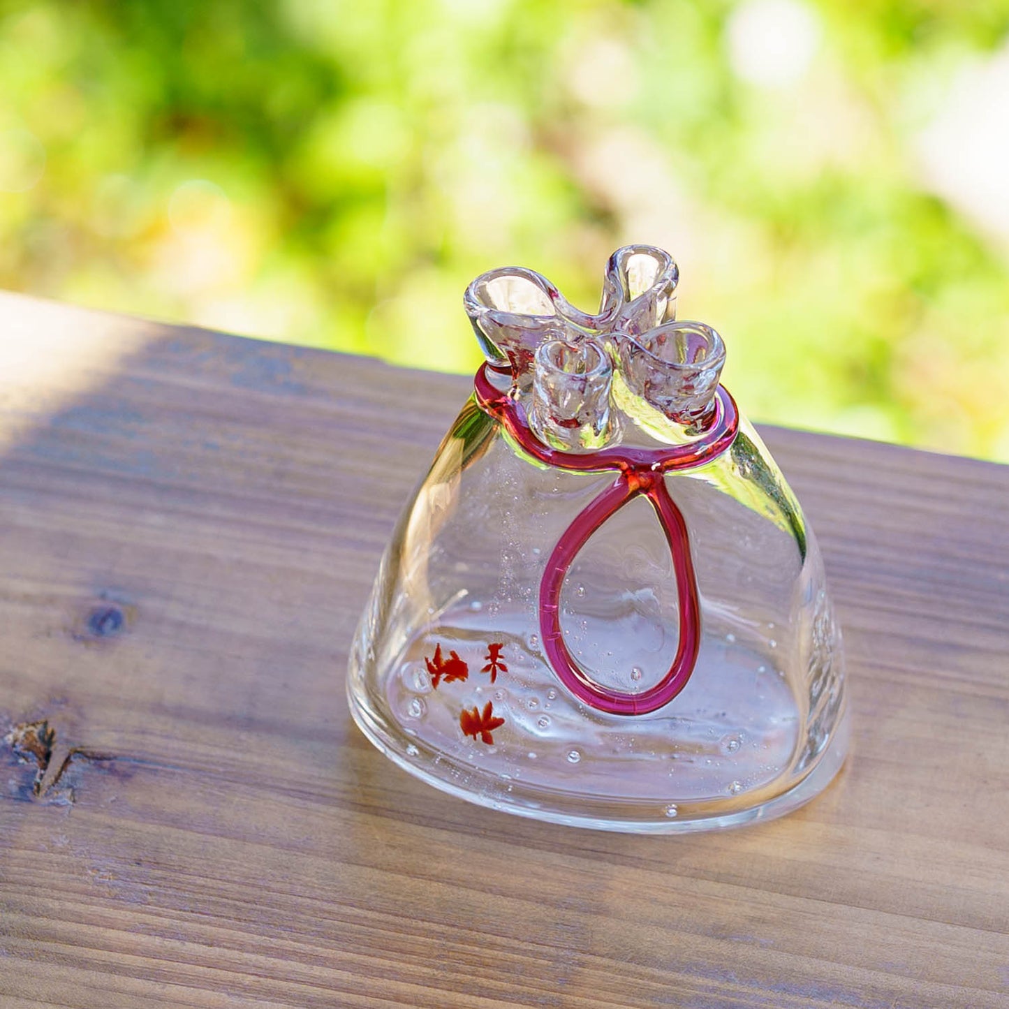Goldfish drawstring vase red S | Gokurakuji Glass Studio