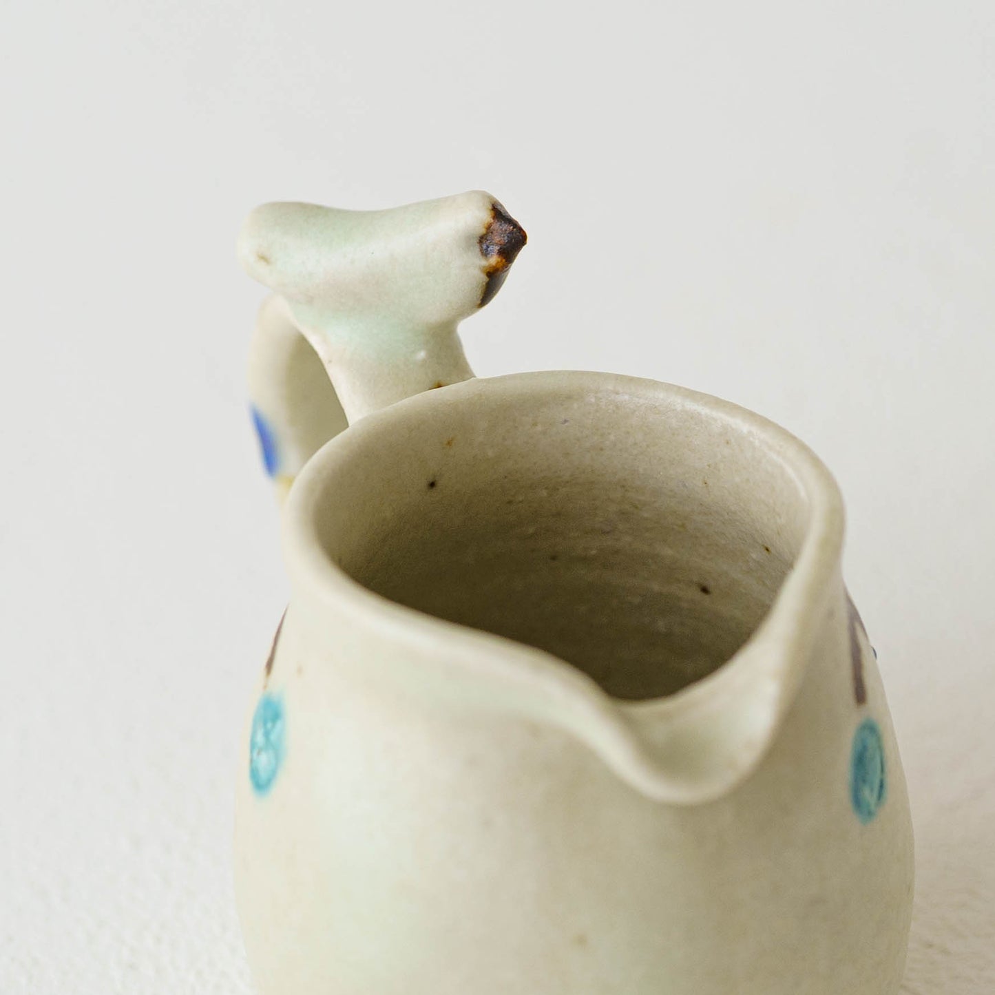 Mini pitcher bird and cherry white | Harada Haruko