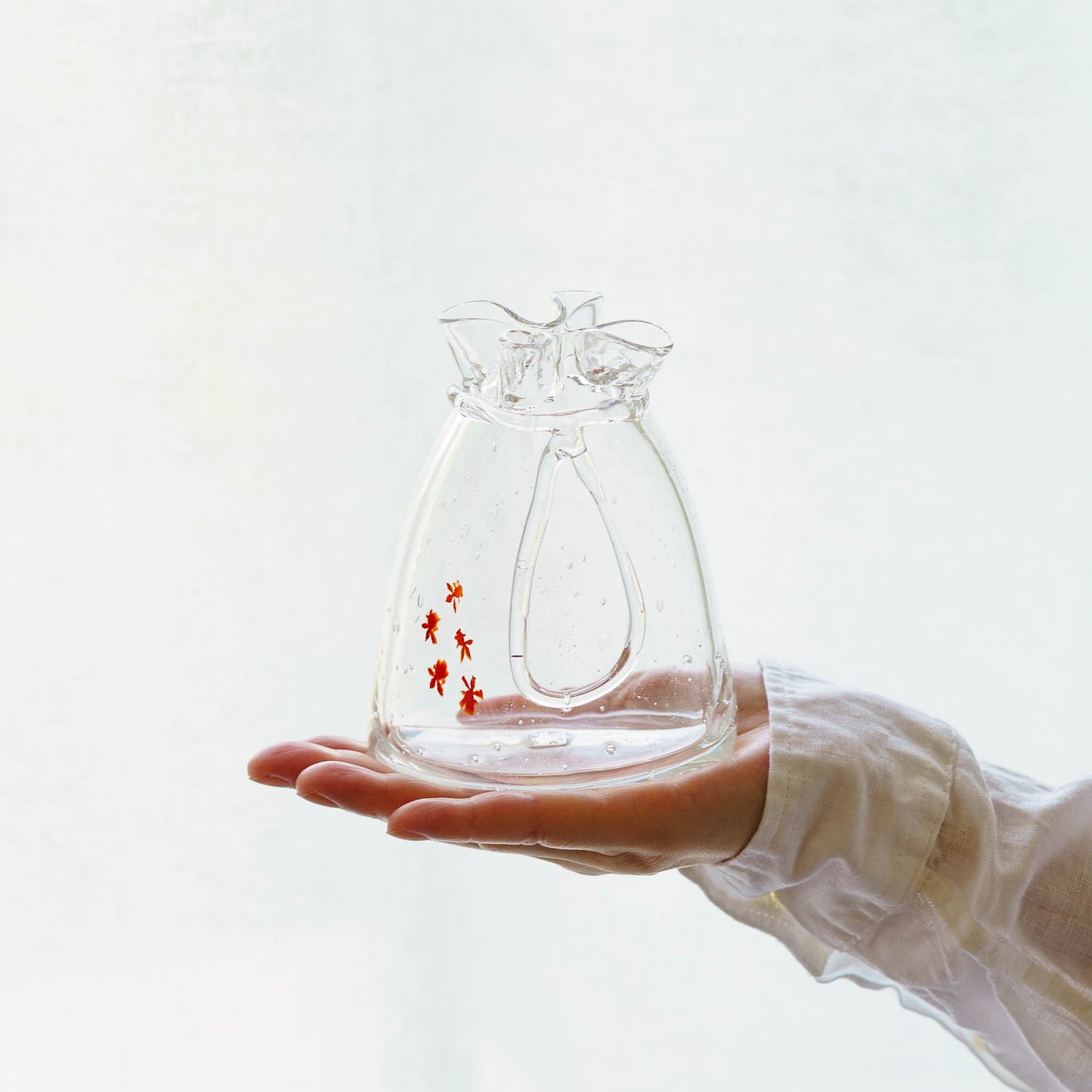 Goldfish drawstring vase clear M | Gokurakuji Glass Studio