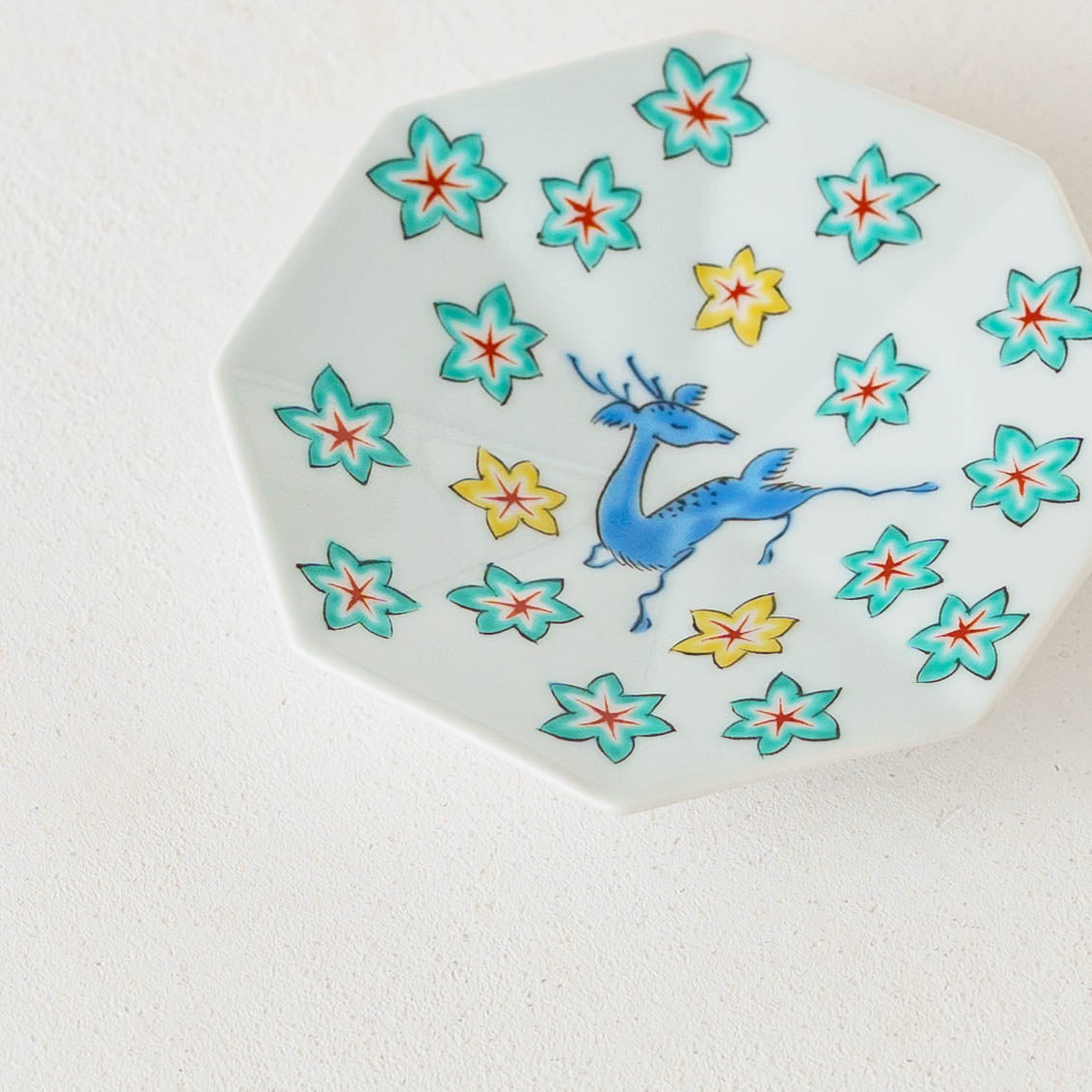 Octagonal plate deer S | Yoshida Ware