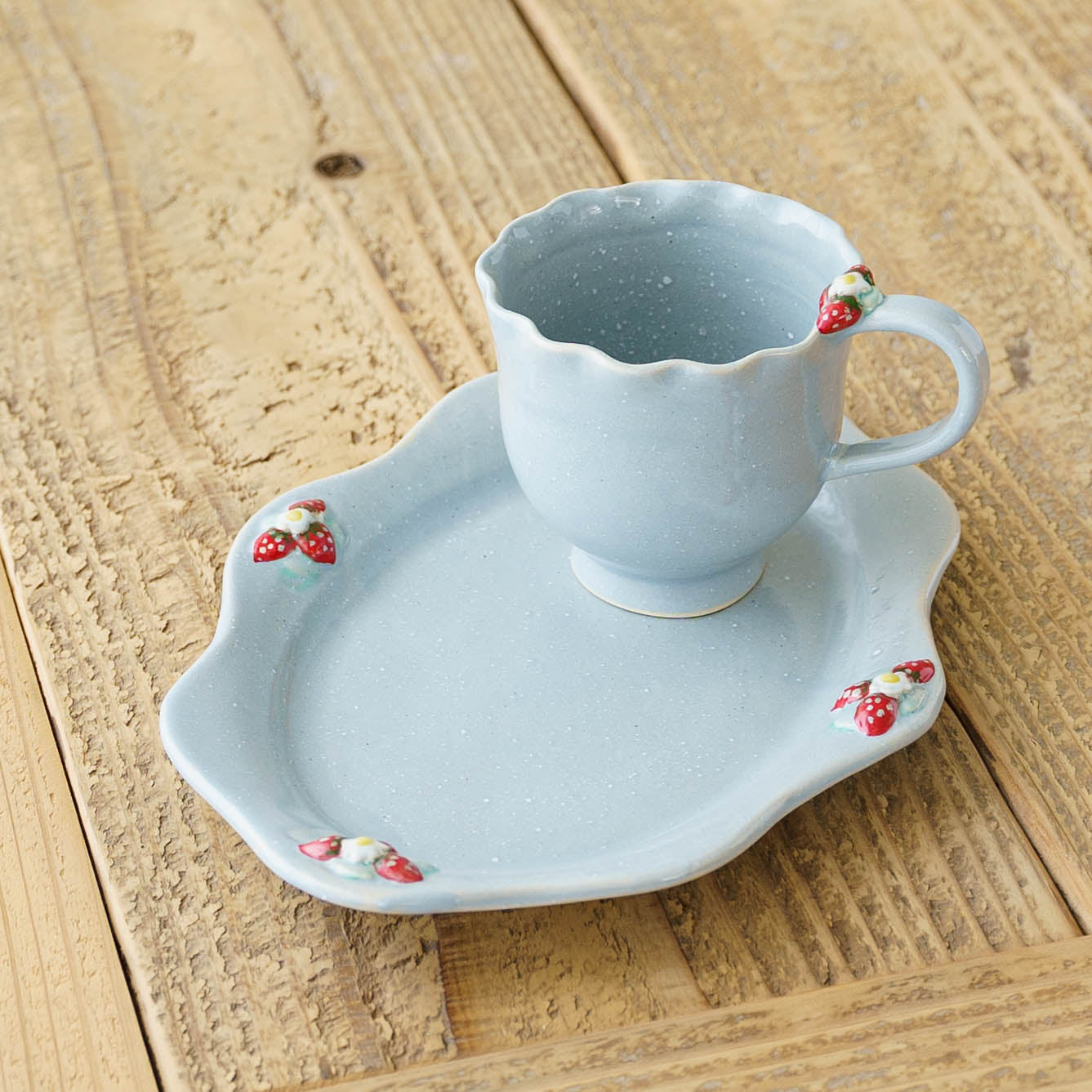 Strawberry C&S Gray | Aiko Miura