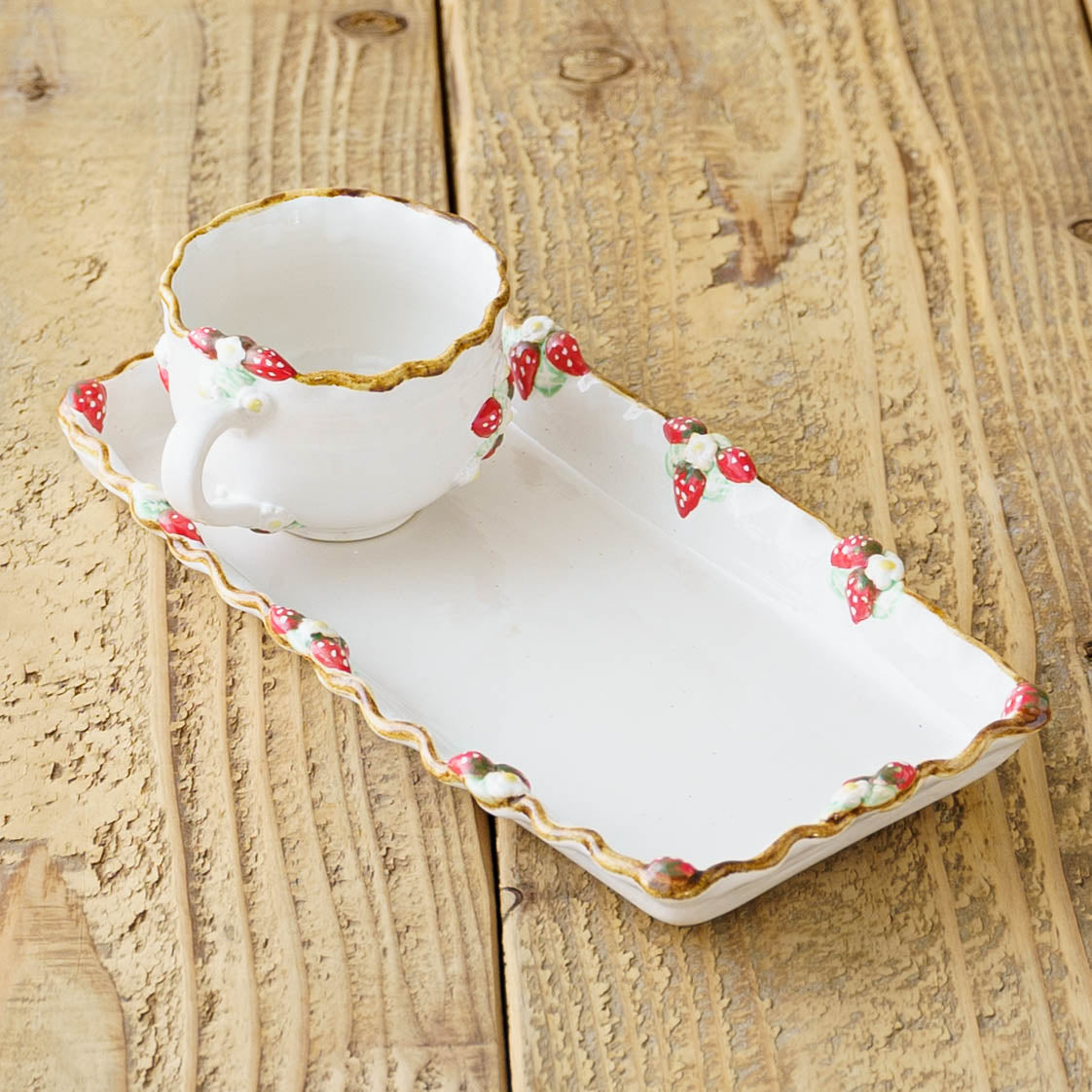 Strawberry C&S White E｜Aiko Miura