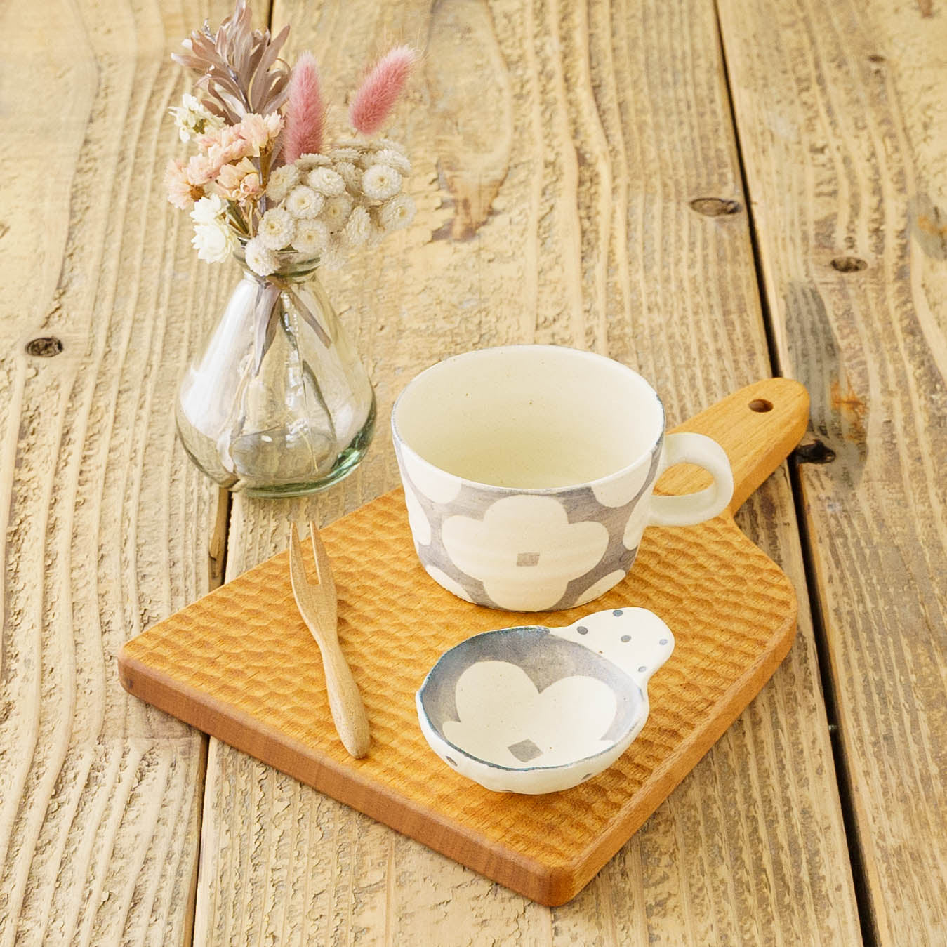 Gramame Gray |  Hitsuji no Teshigoto