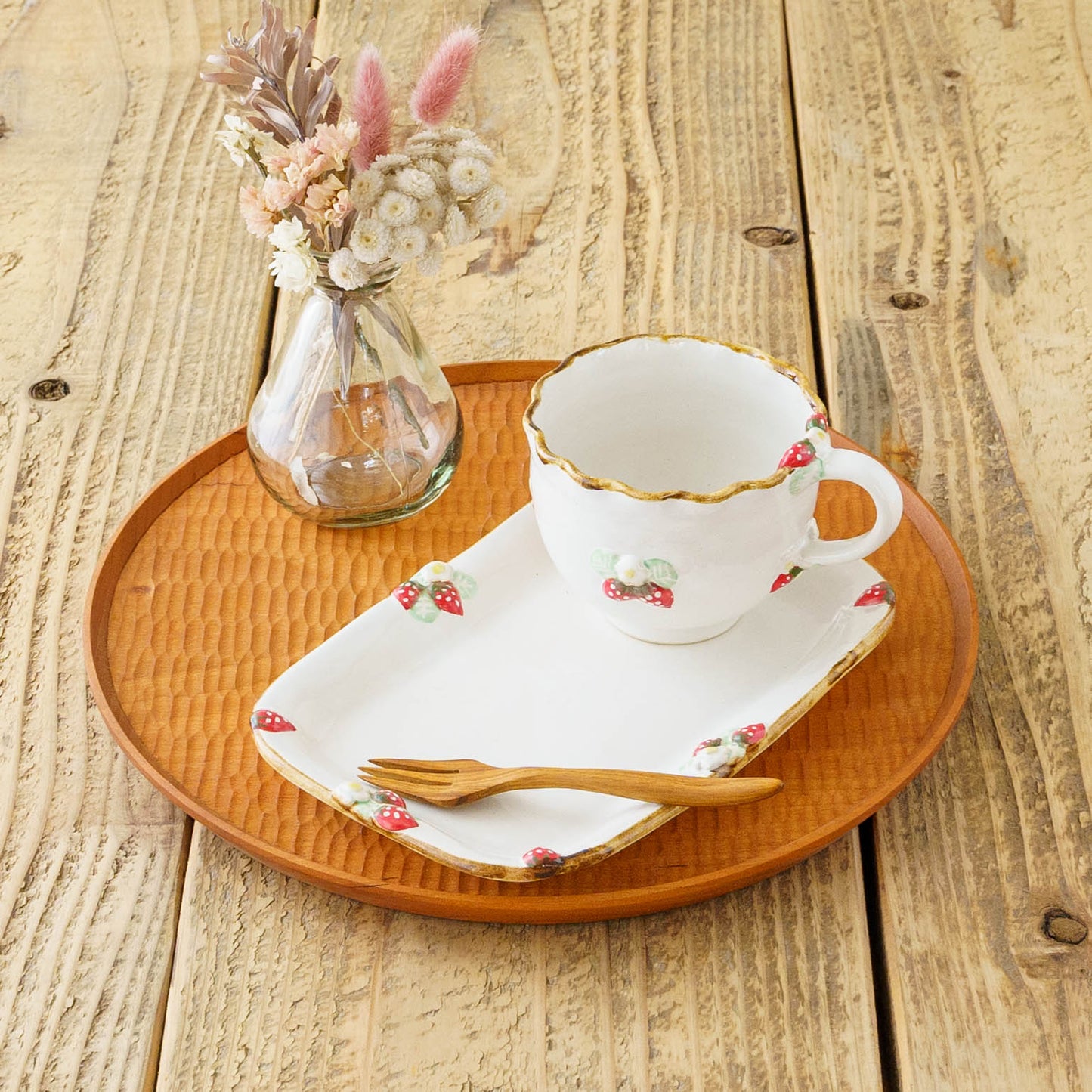 Strawberry C&S White A｜Aiko Miura