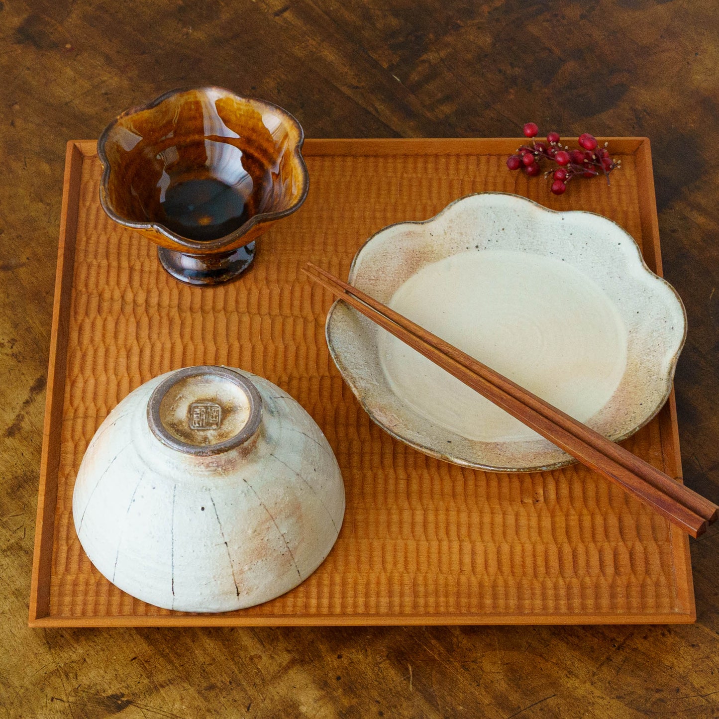 Vertical iron wire rice bowl large｜Furutani pottery