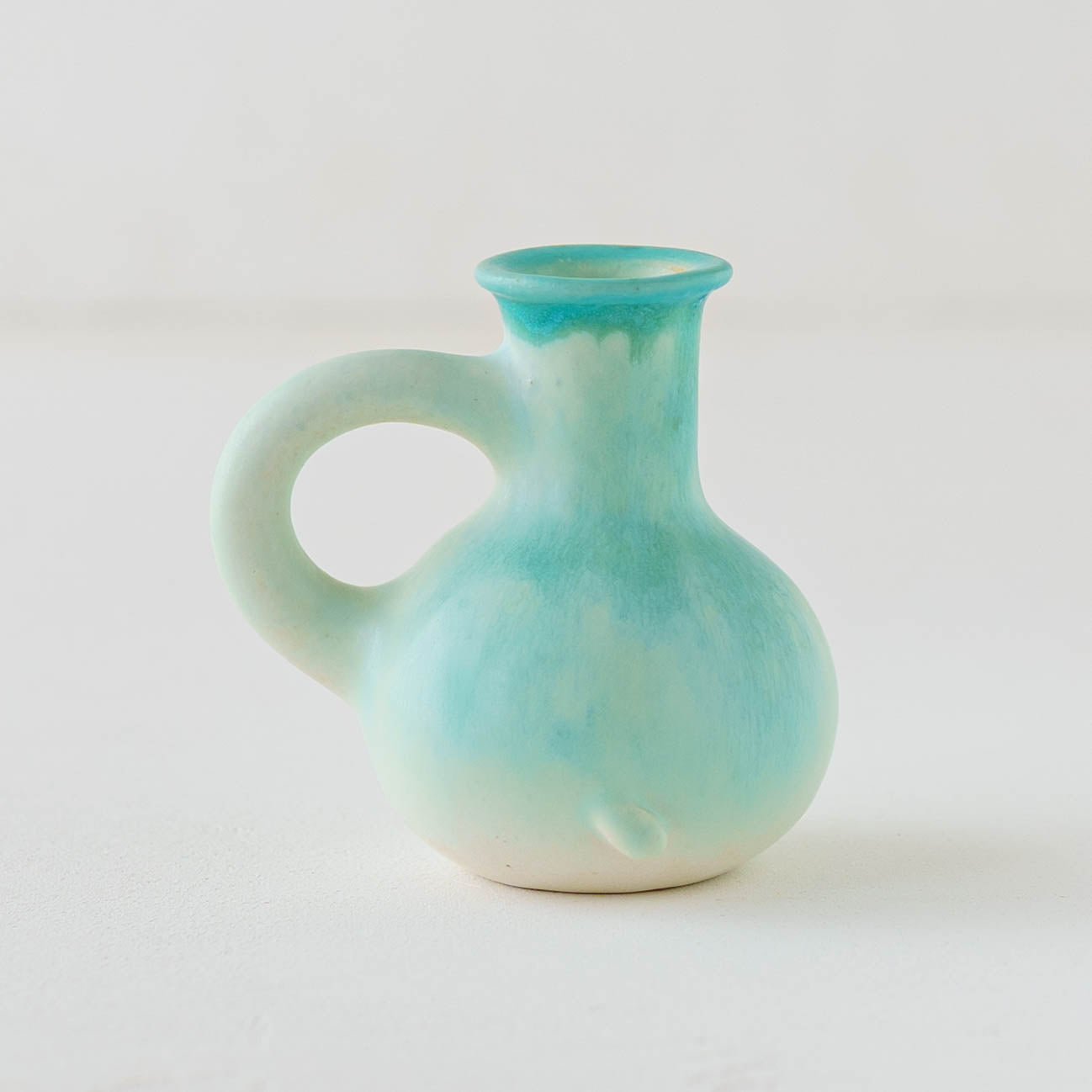 frasco vase light green |  Ryoko Horie