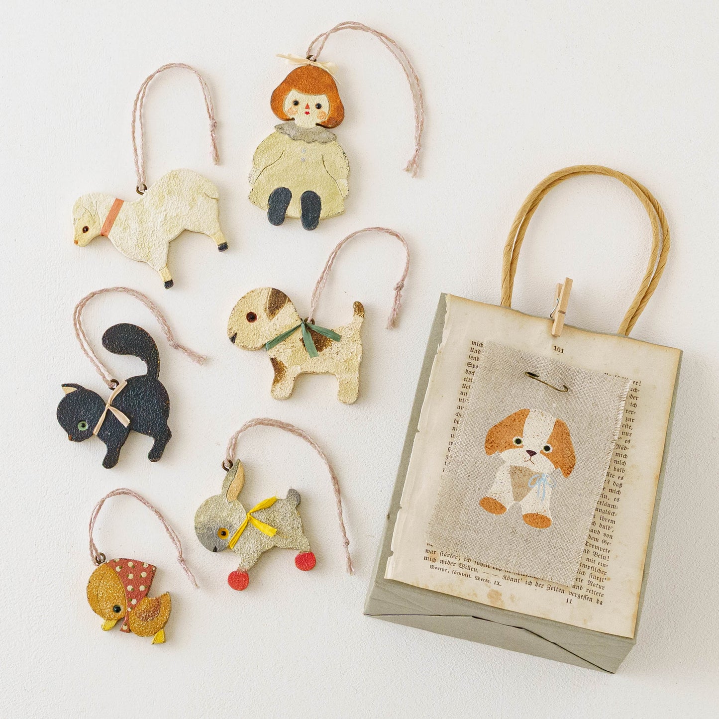 Antique toy ornament set | arica