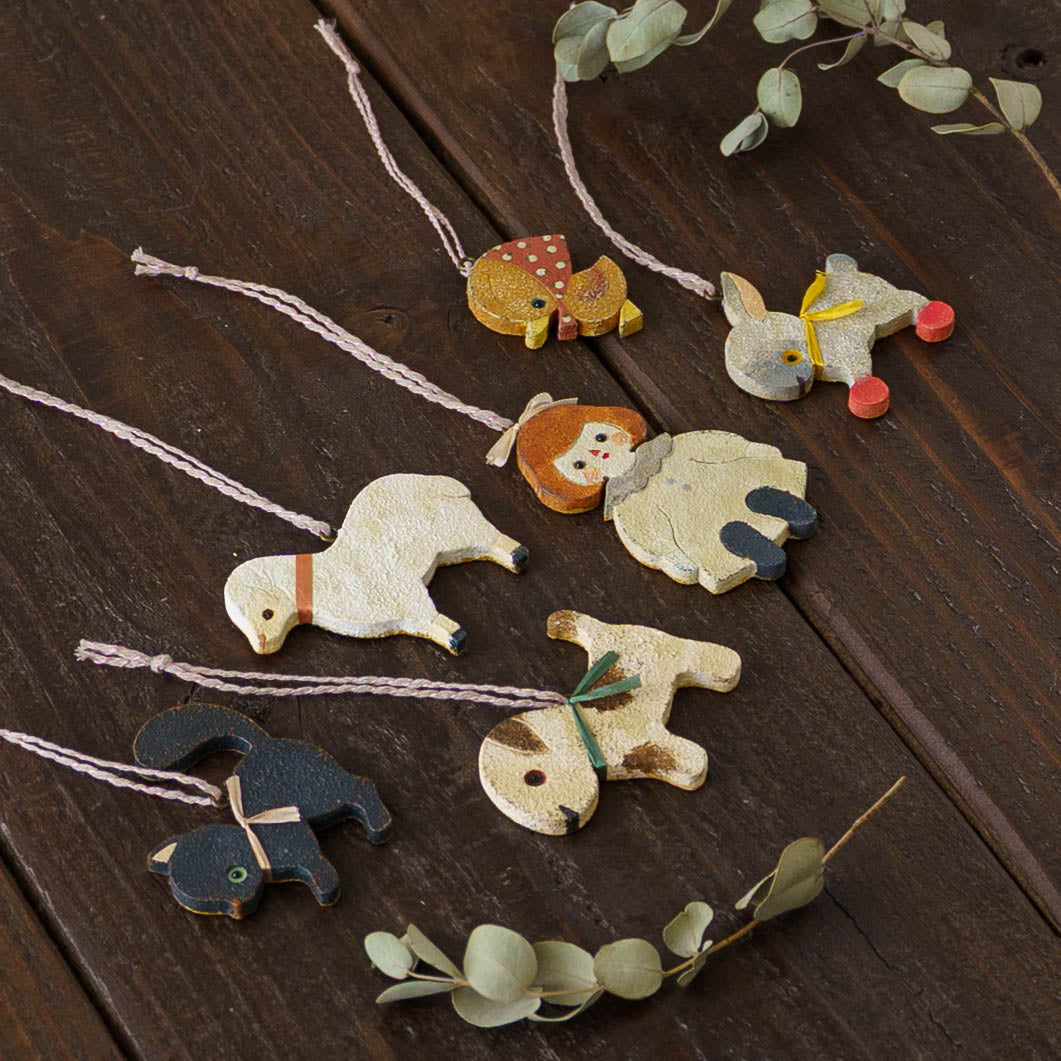 Antique toy ornament set | arica
