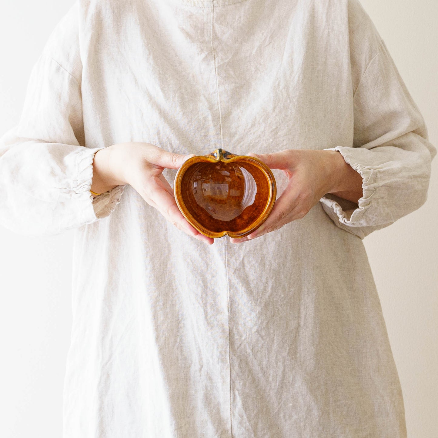 Apple bowl SS Amber | Furutani Pottery
