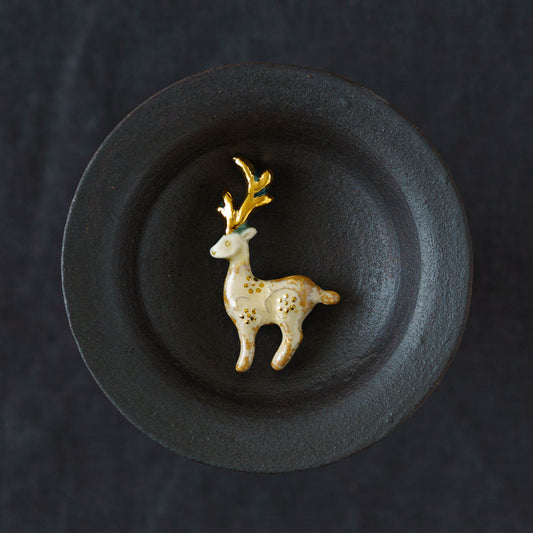Pearl-colored stag | Nonomura Minami