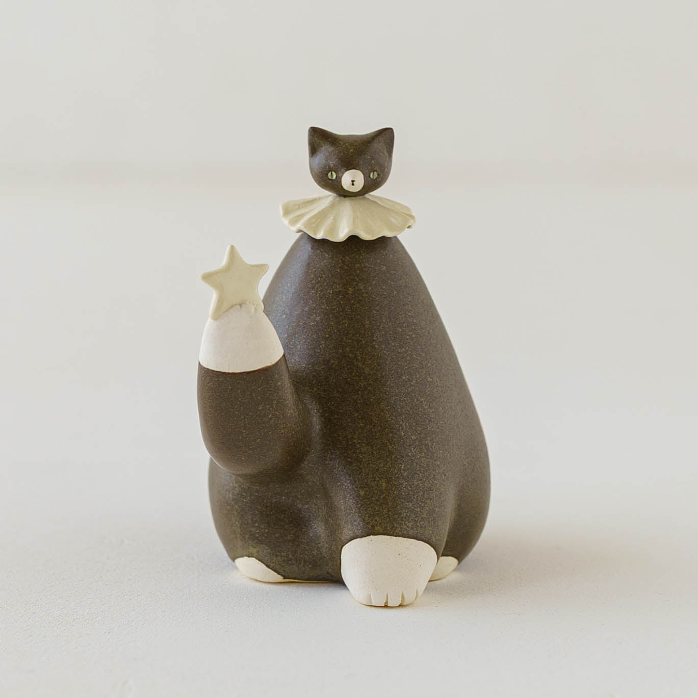 星を持つねこ｜もりはるか