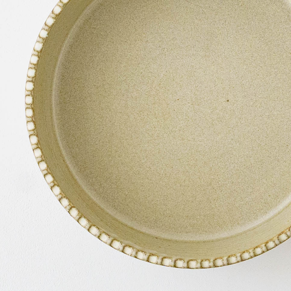 Heat-resistant large bowl with rim, white and green｜Oka Hiromi
