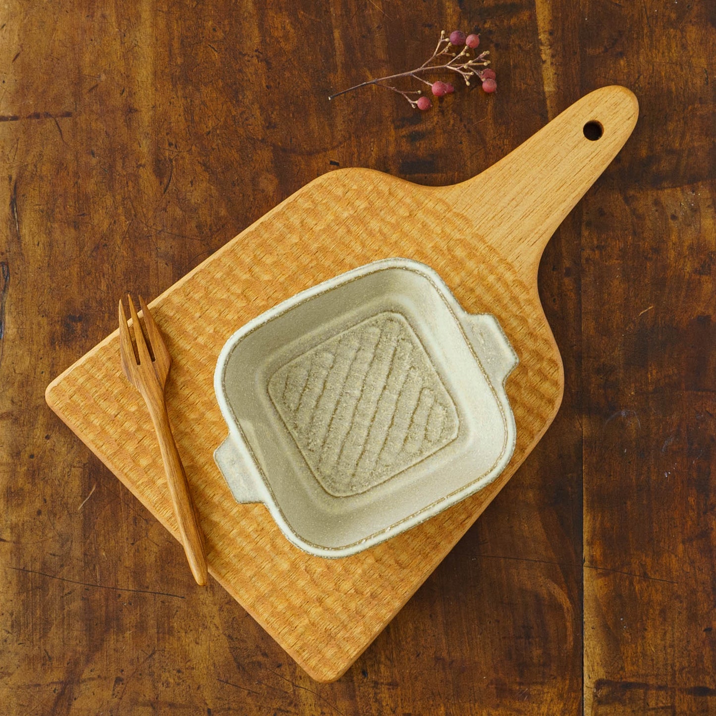 Square mini gratin dish, white and green | Hiromi Oka