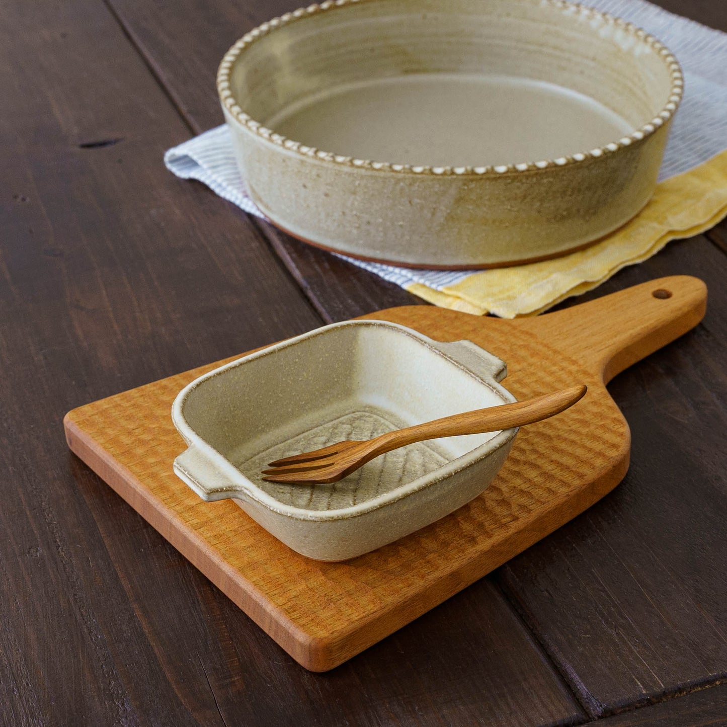 Square mini gratin dish, white and green | Hiromi Oka