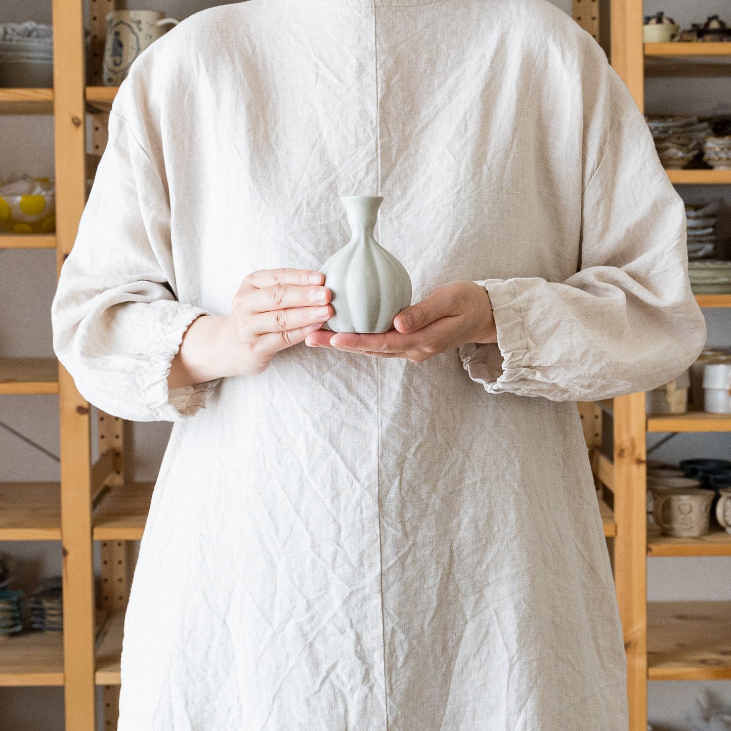Flower Vase white | Ayako Wakana