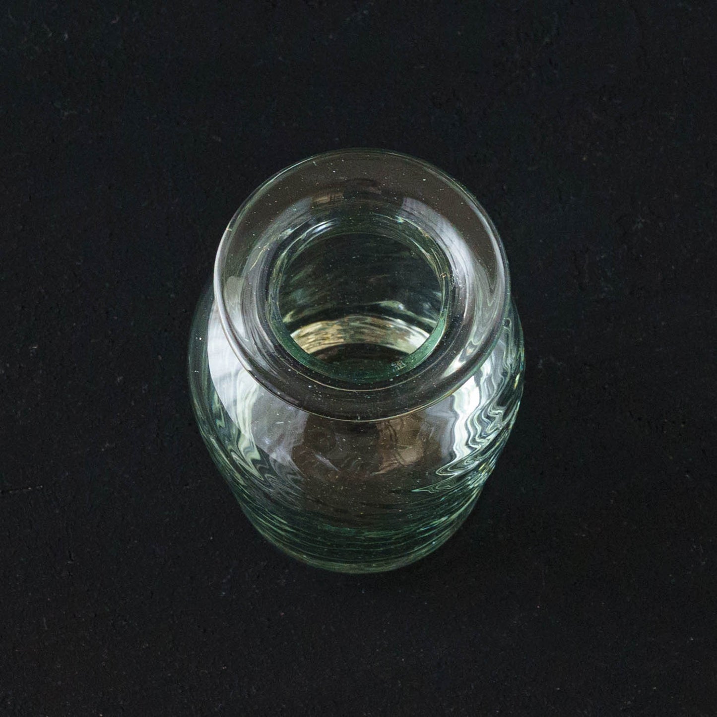 Small white vase | Nijinoha