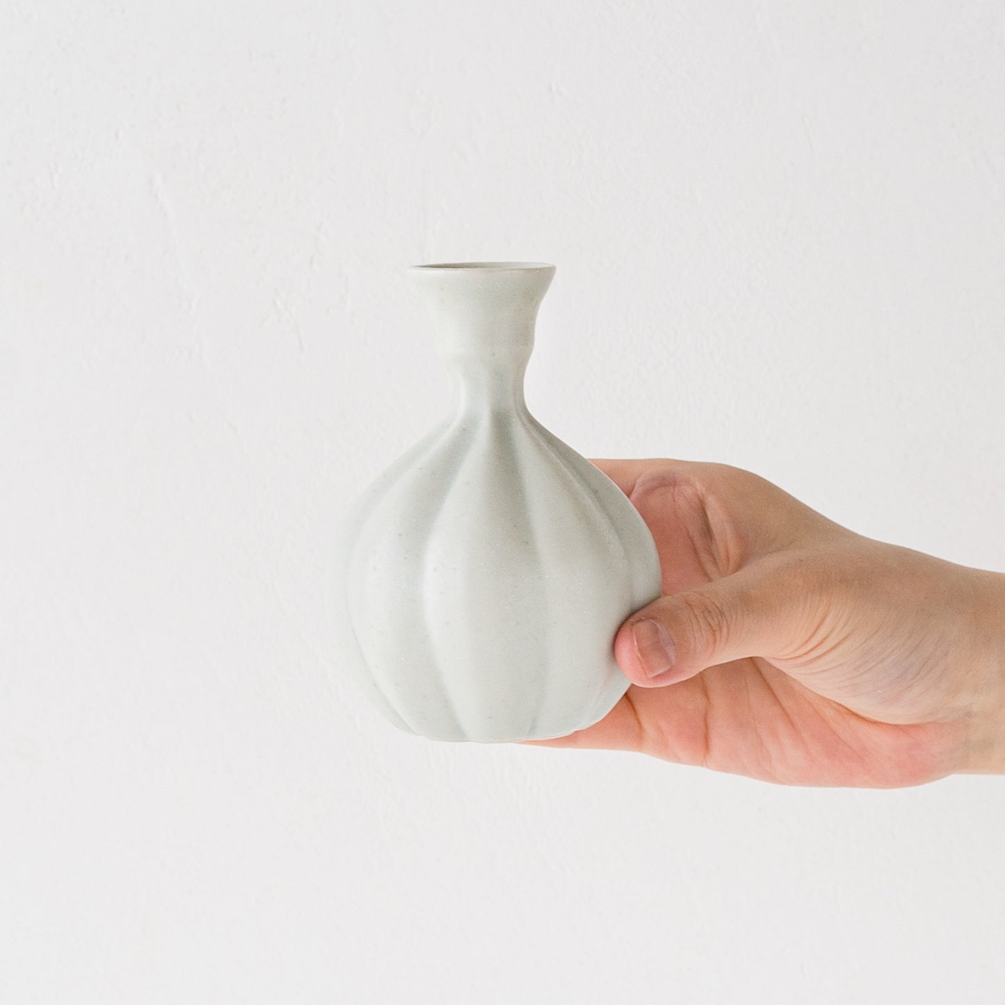 Flower Vase white | Ayako Wakana