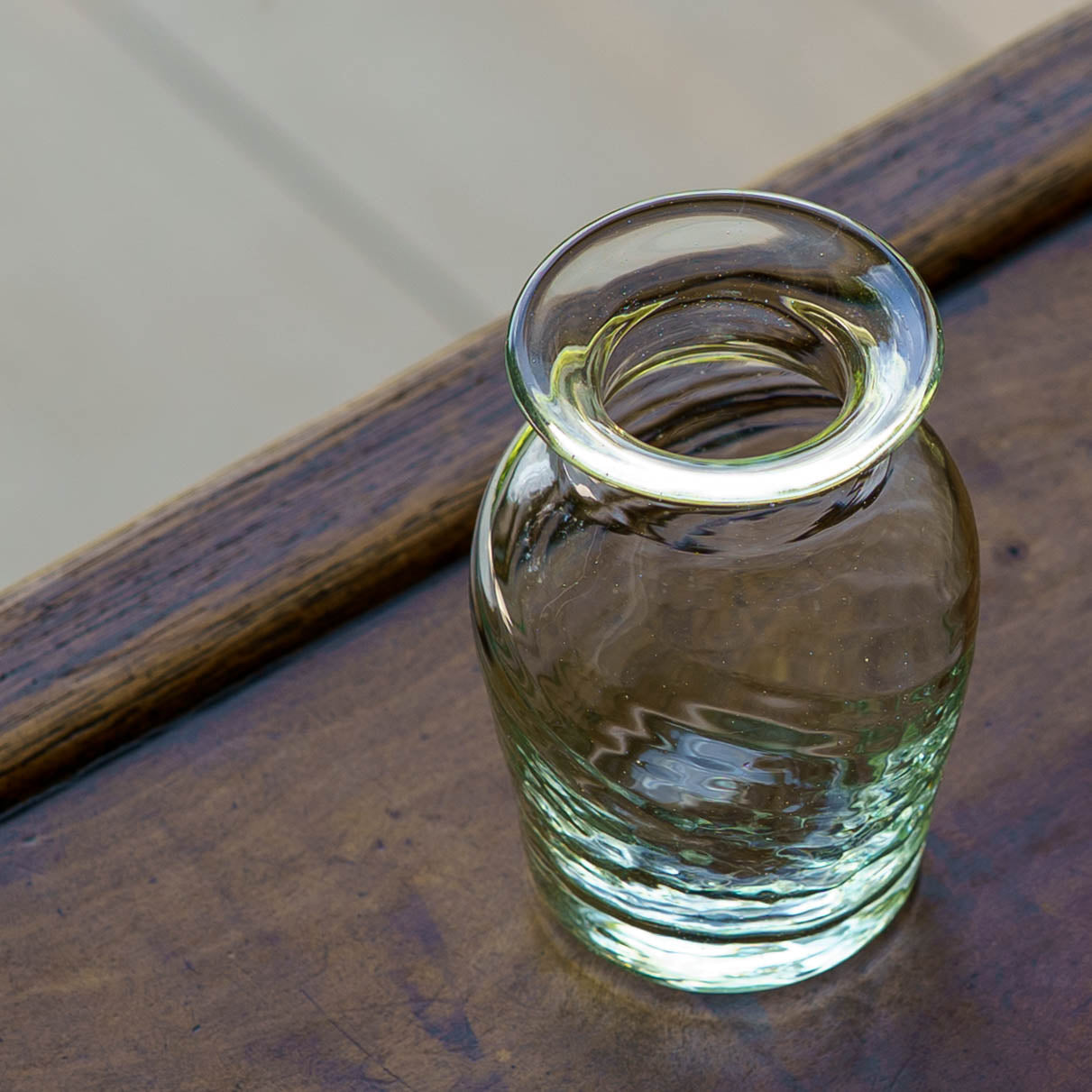 Small white vase | Nijinoha