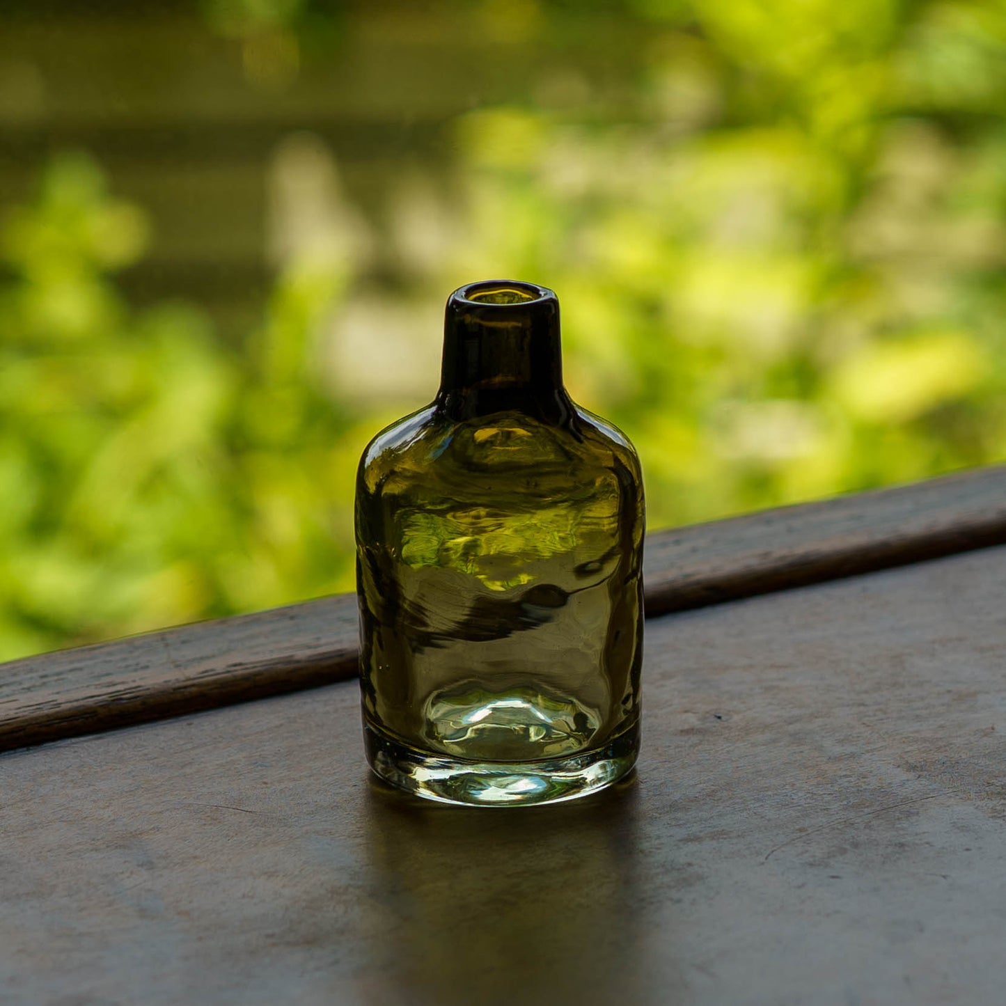 Bottle-shaped vase S olive | Nijinoha
