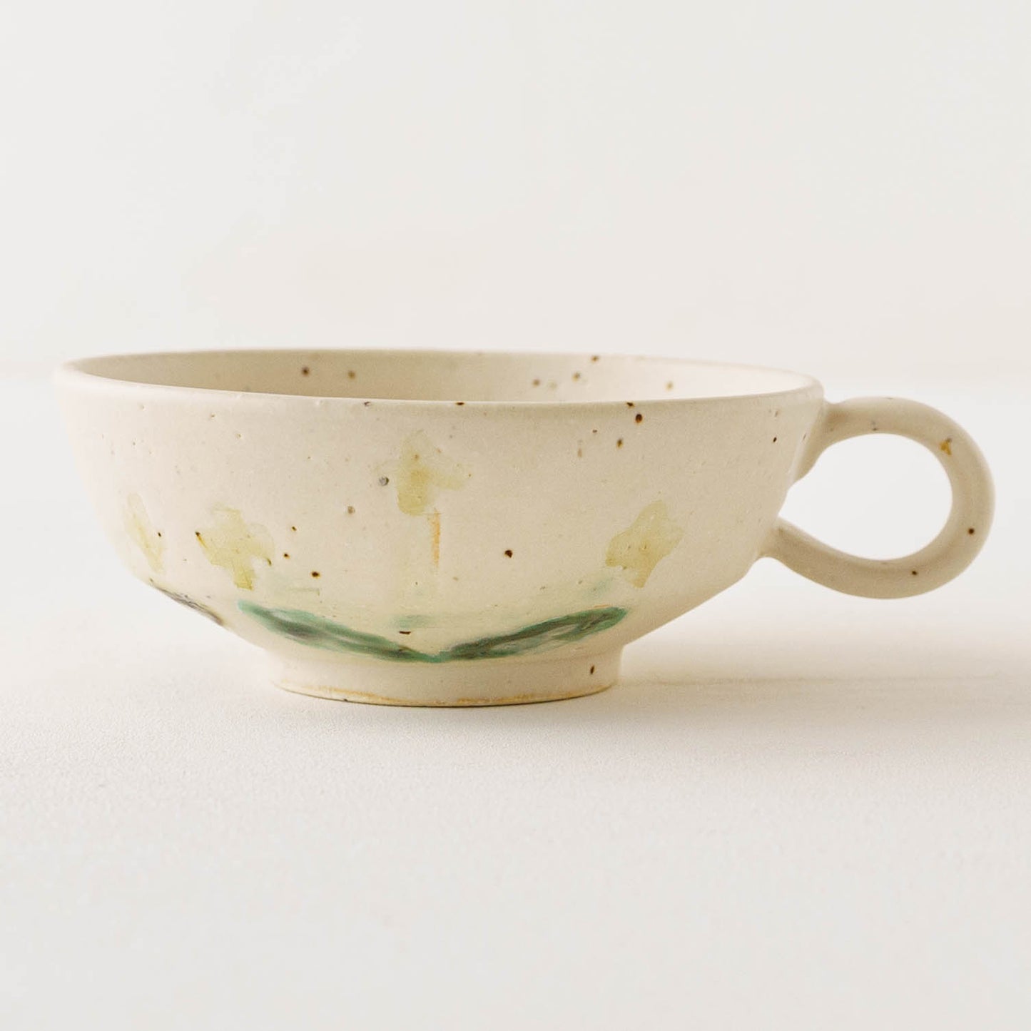 Flower soup mug white A | Yukiko Nagahama (Yabukarabou)