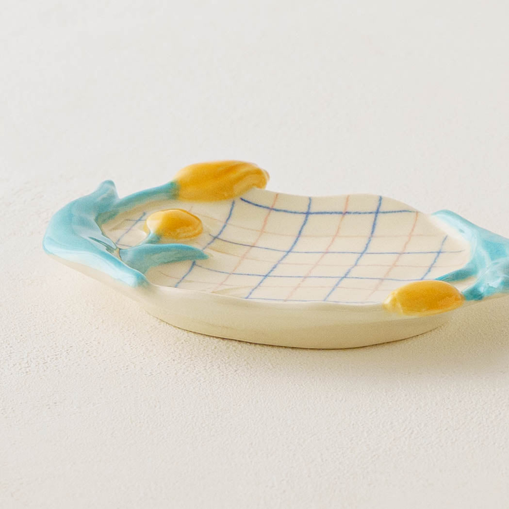 Tulip small plate M | Oya Sairi