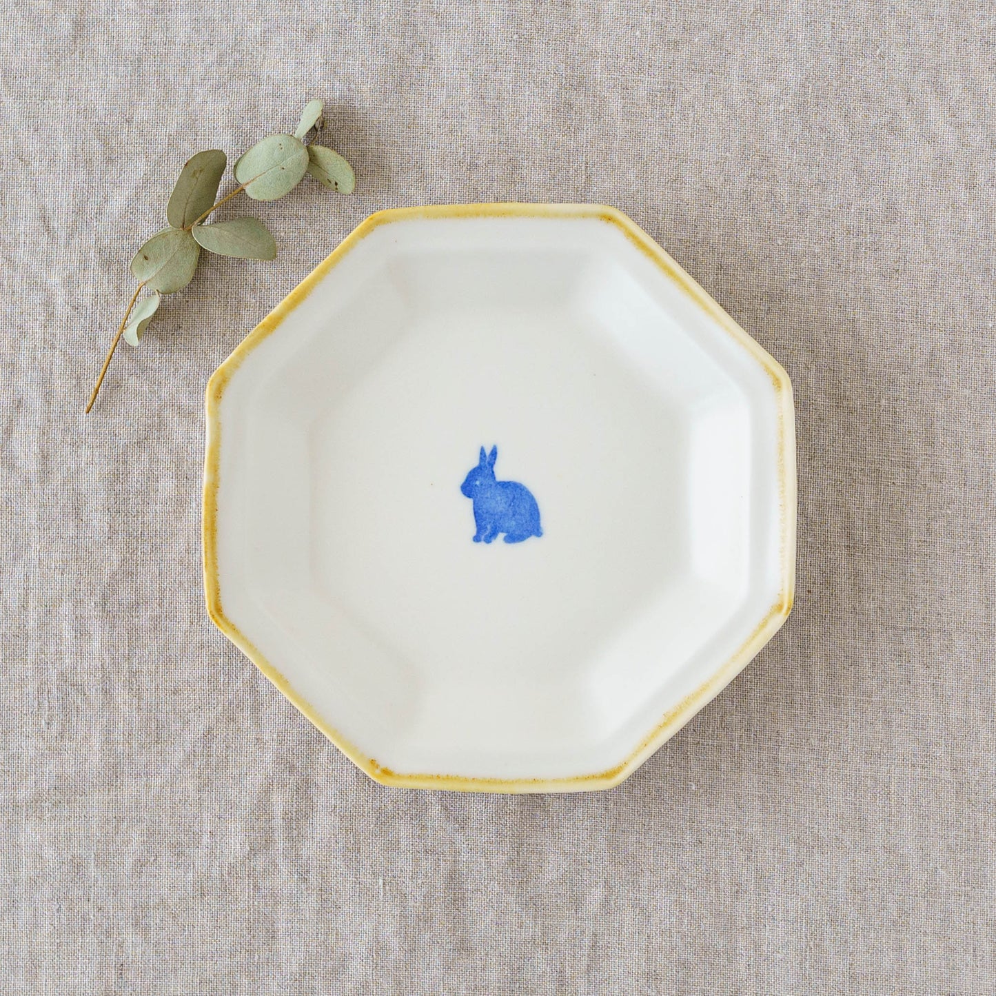 Octagonal Plate, Rabbit | Toshiyuki Haramura