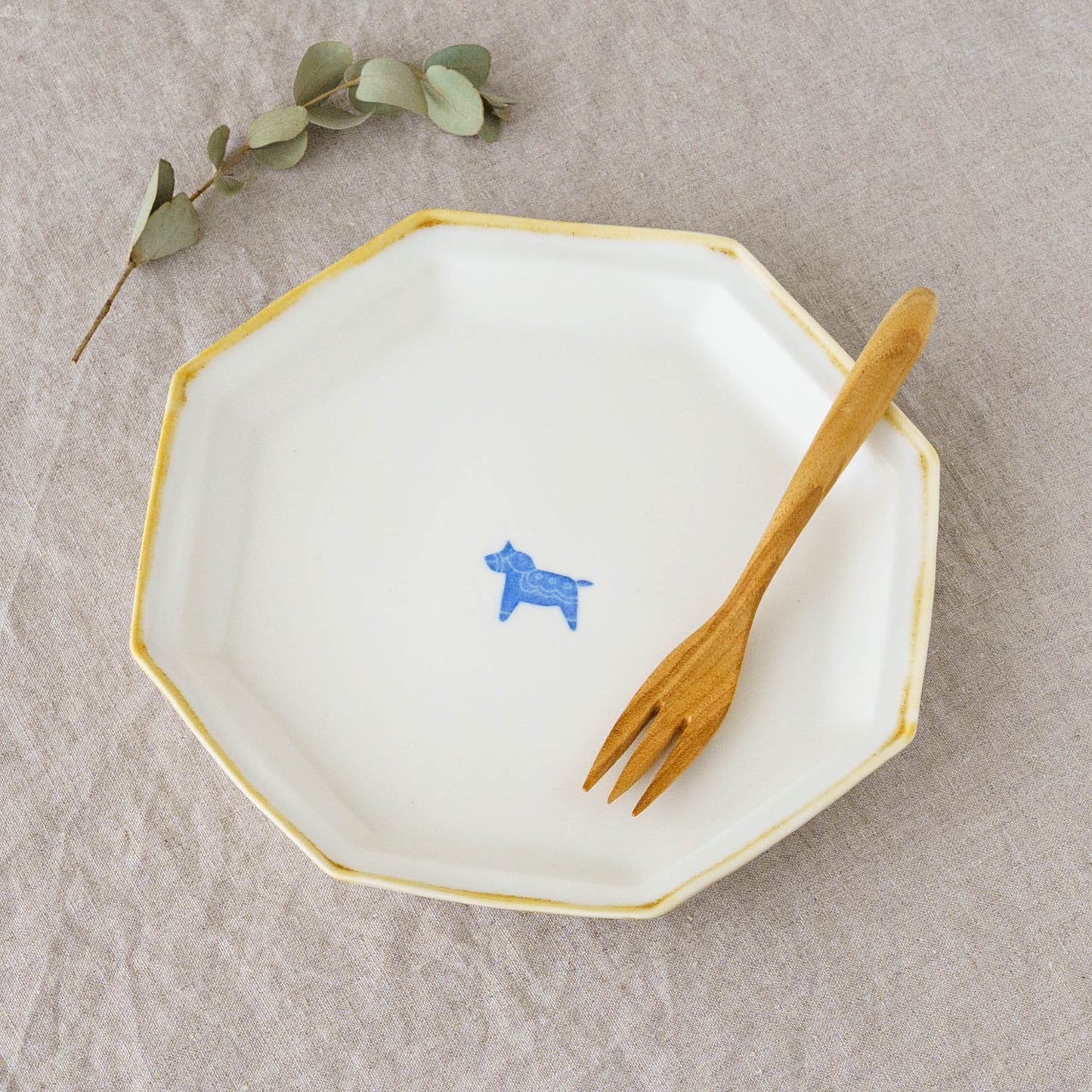 Octagonal Plate L Horse | Toshiyuki Haramura
