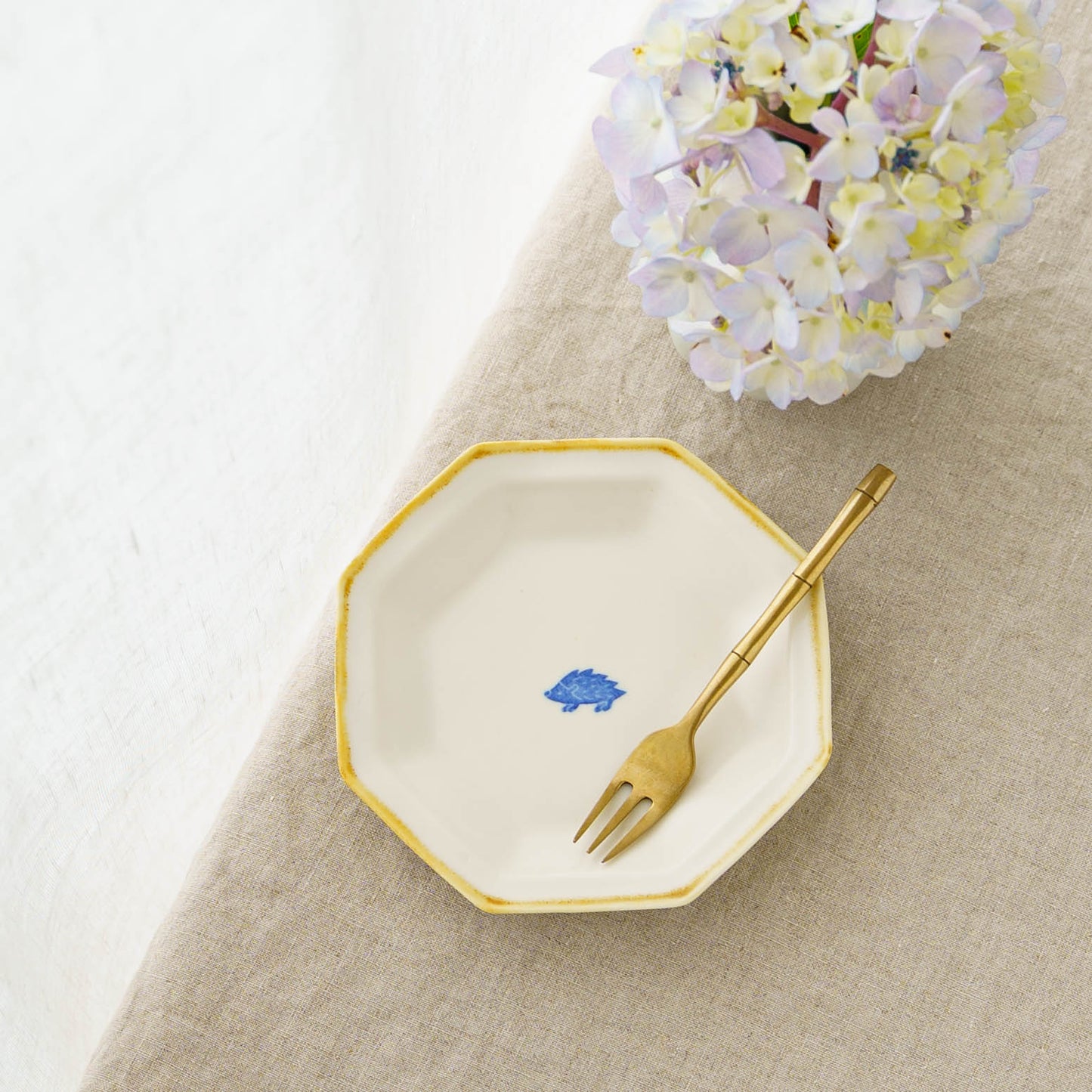 Octagonal Small Plate - Hedgehog | Toshiyuki Haramura