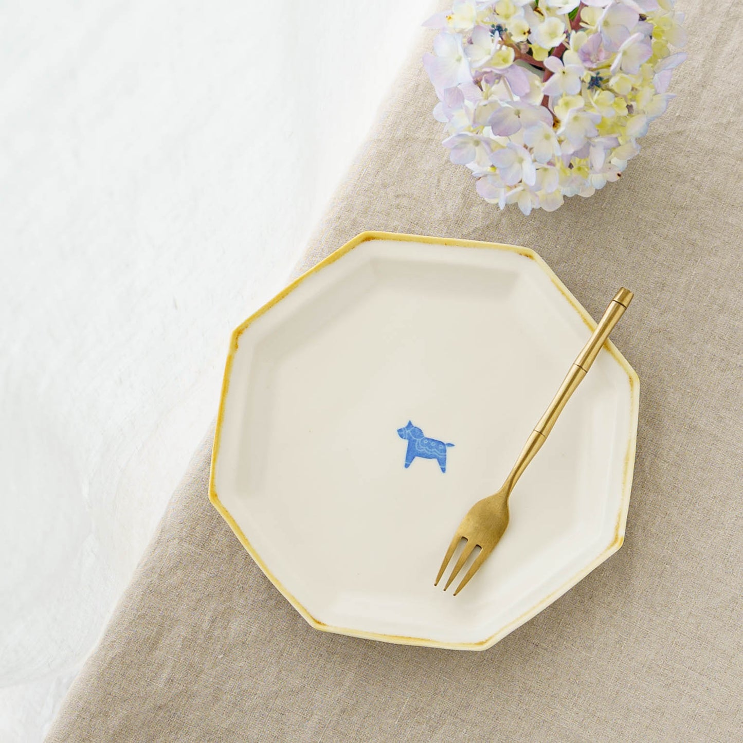 Octagonal Plate L Horse | Toshiyuki Haramura