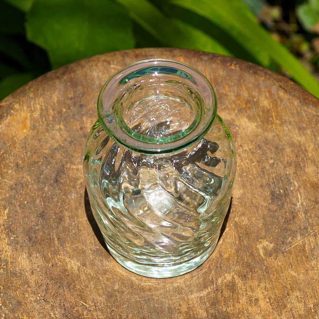 Small white vase | Nijinoha