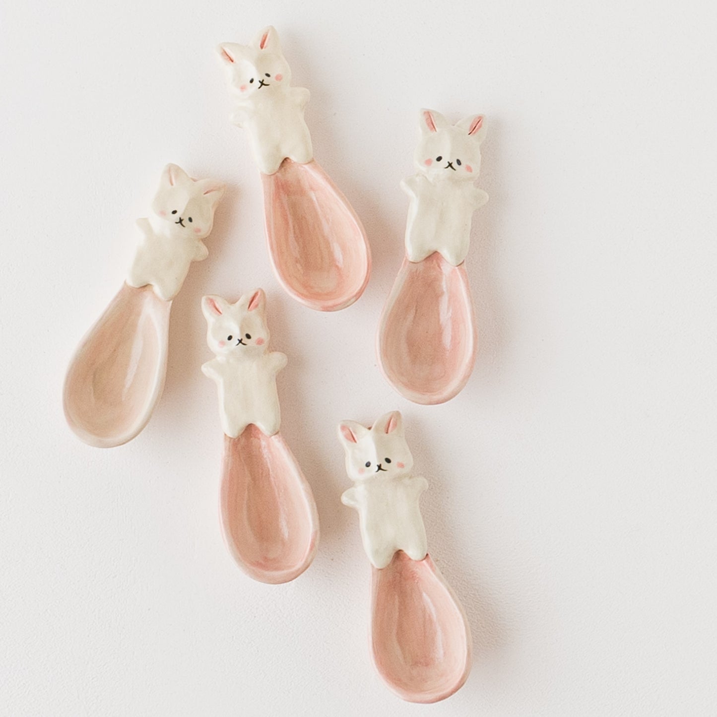 うさぎ　れんげ｜梶田慶