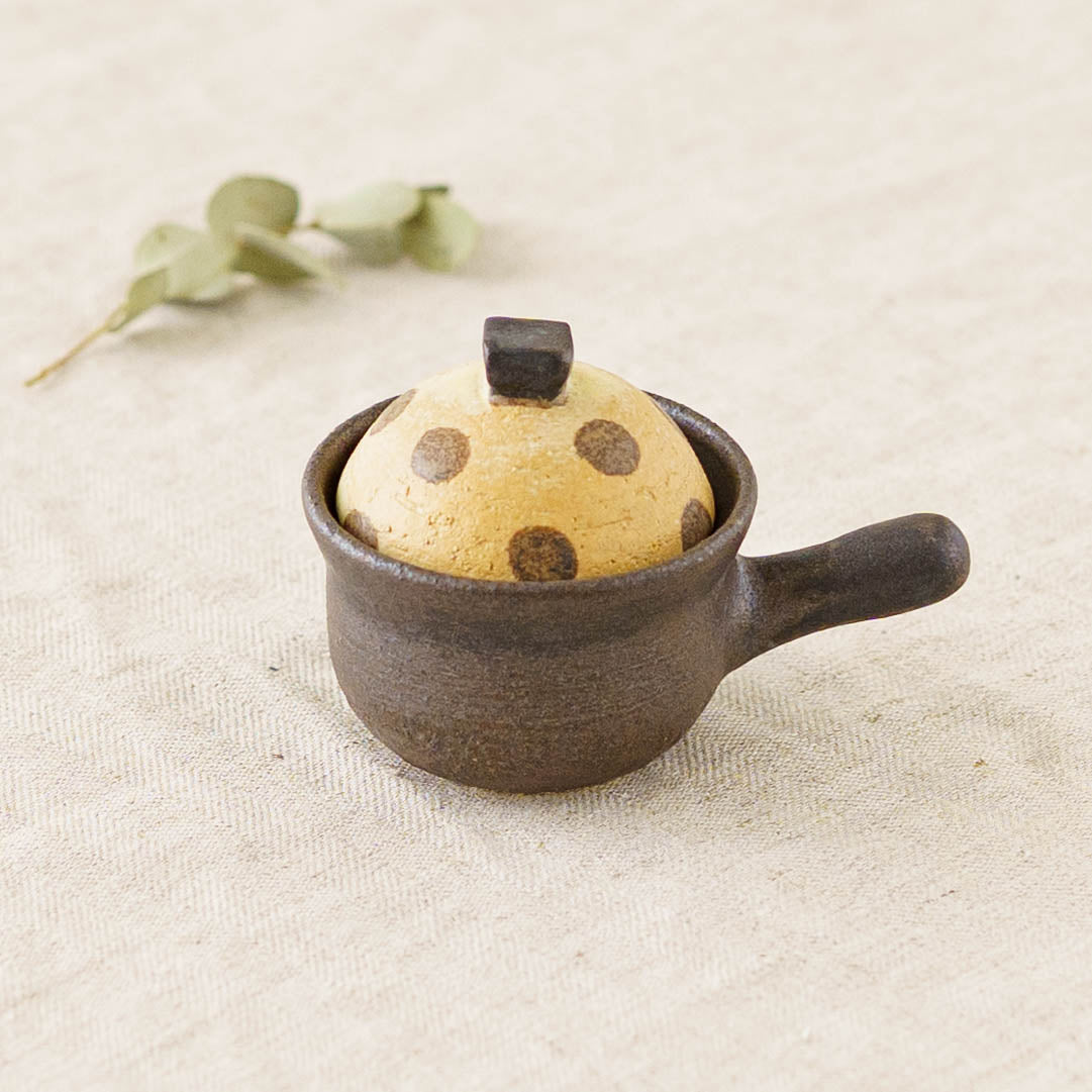 土鍋箸置き　ドット模様　薄茶 x こげ茶 x 錆色｜池本直子