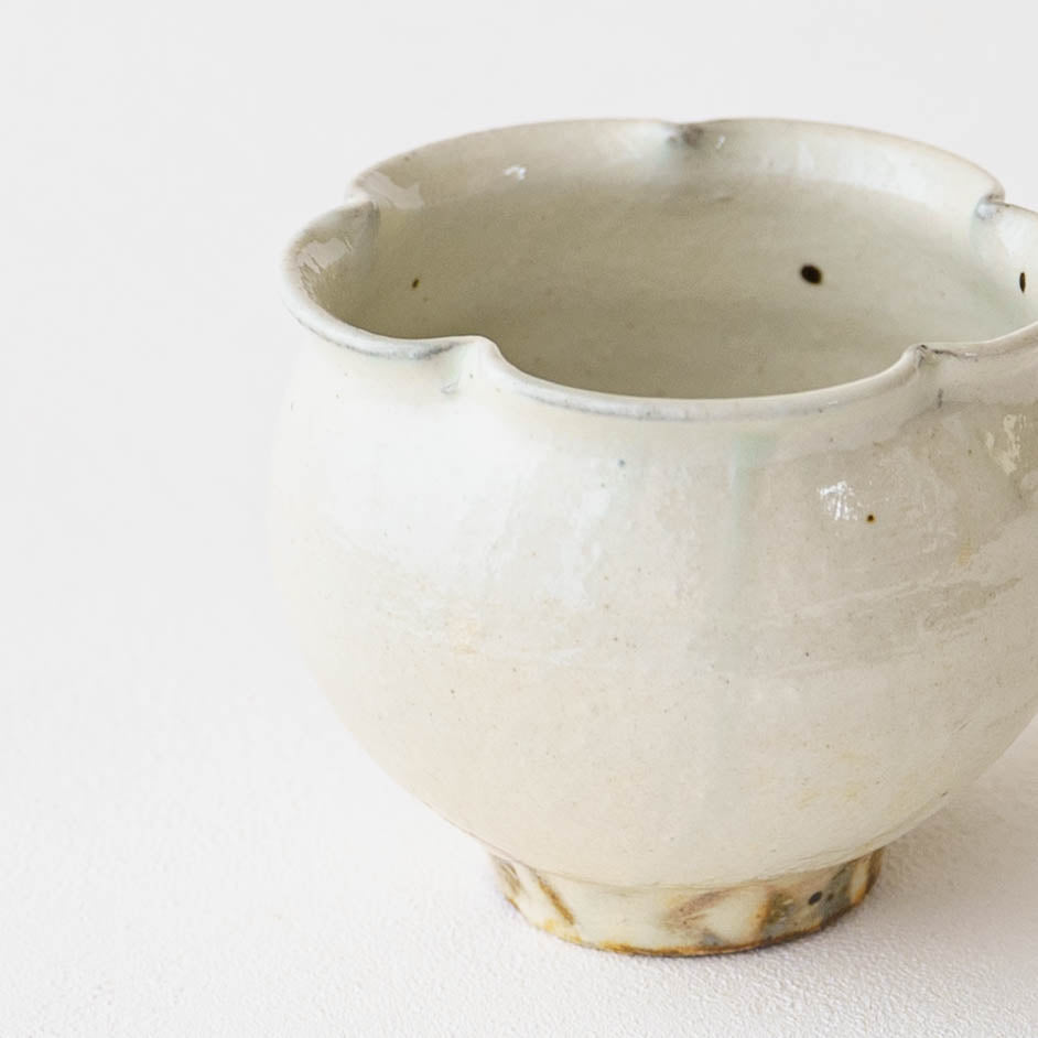 Flower cup White | Furuya Pottery