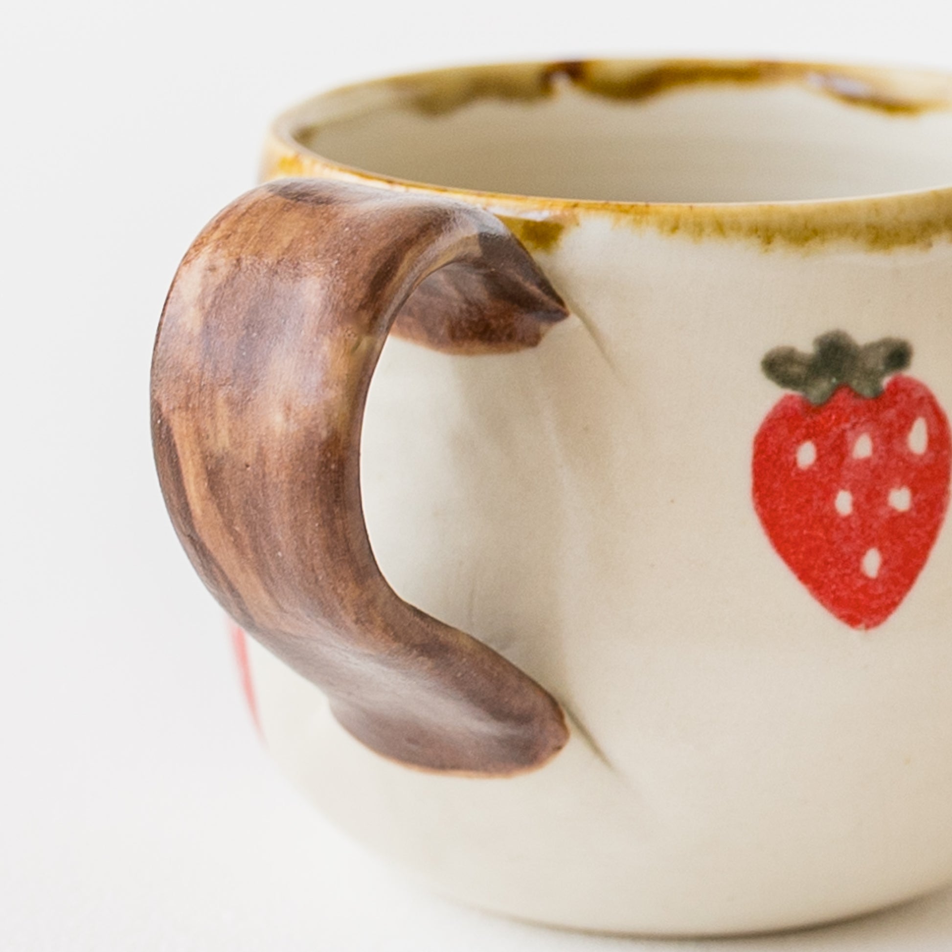 梶田慶さんのいちご丸マグカップ