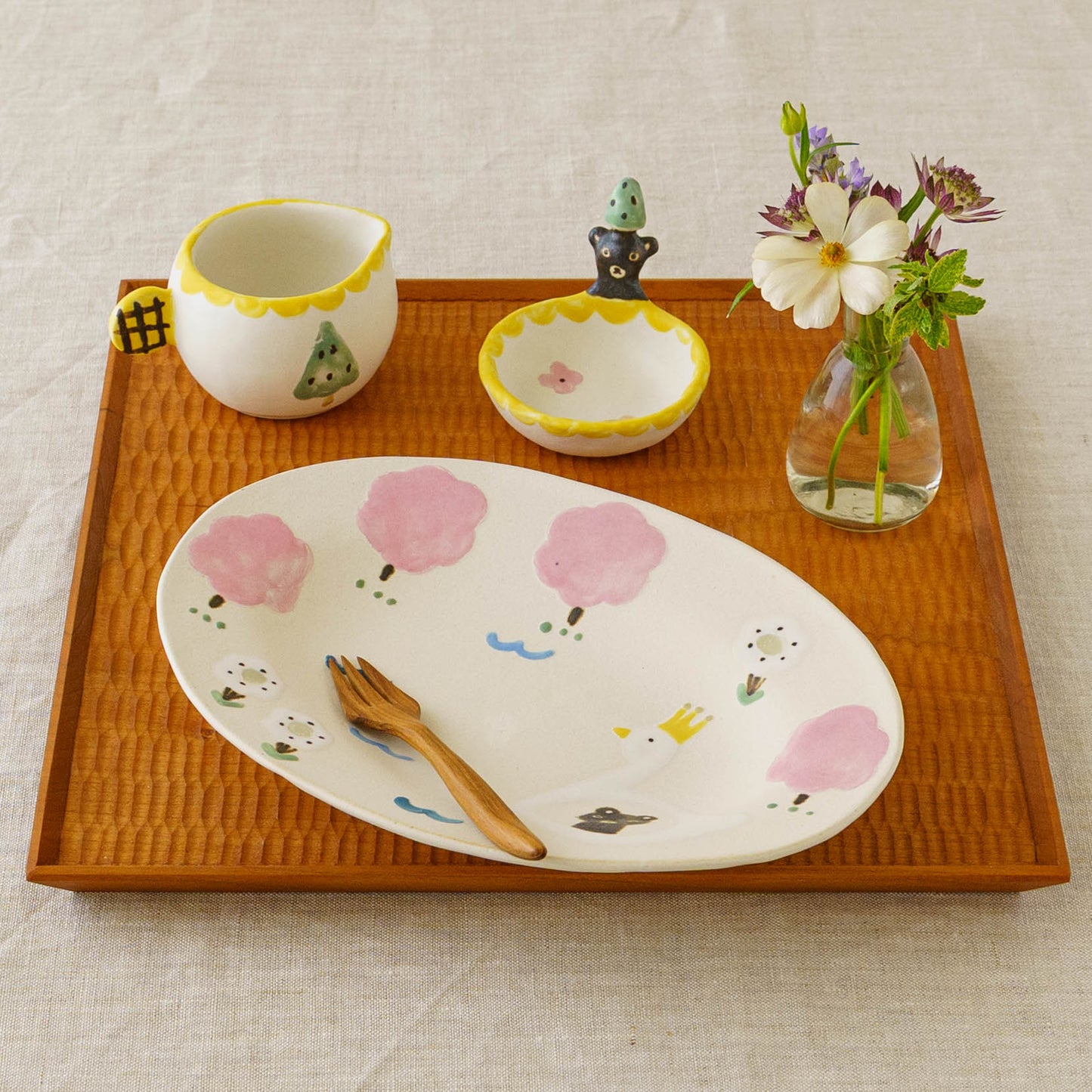 Milk pitcher rabbit | Aki Ota