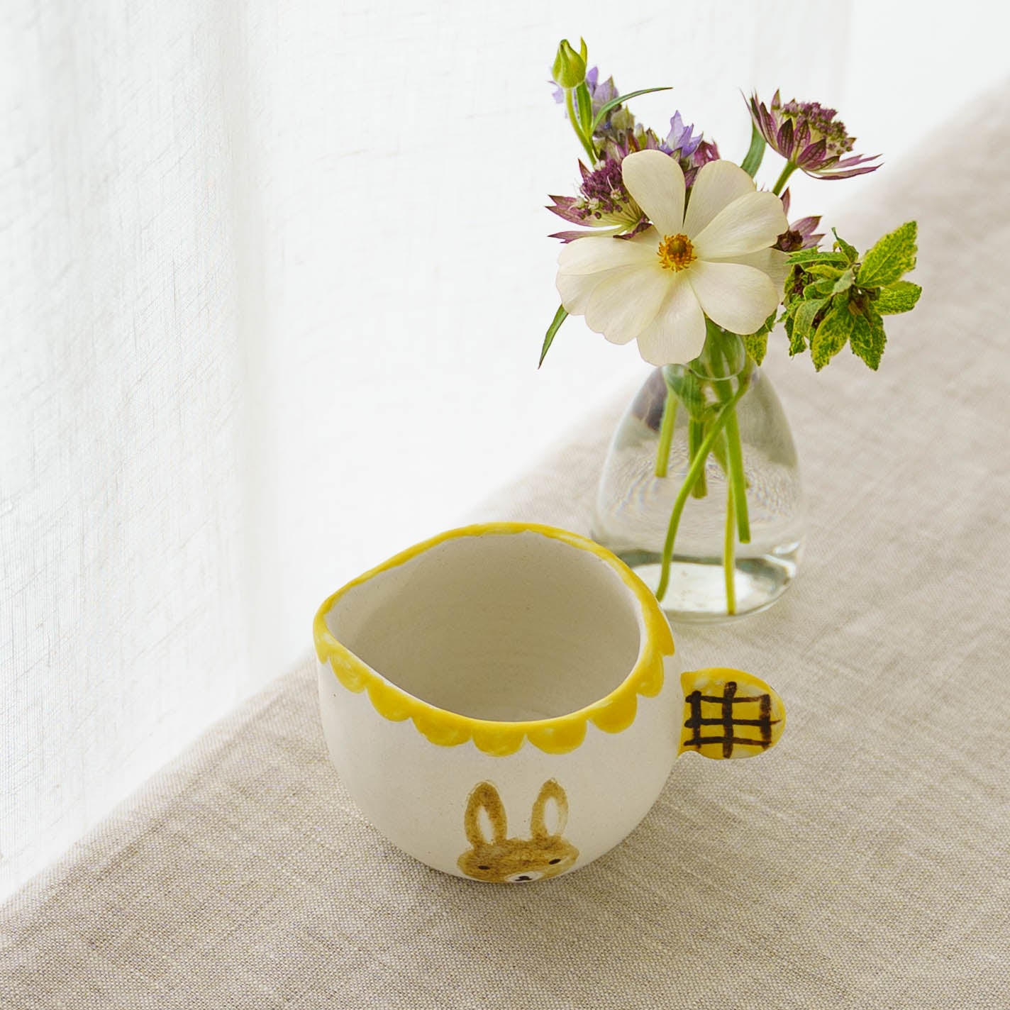 Milk pitcher rabbit | Aki Ota