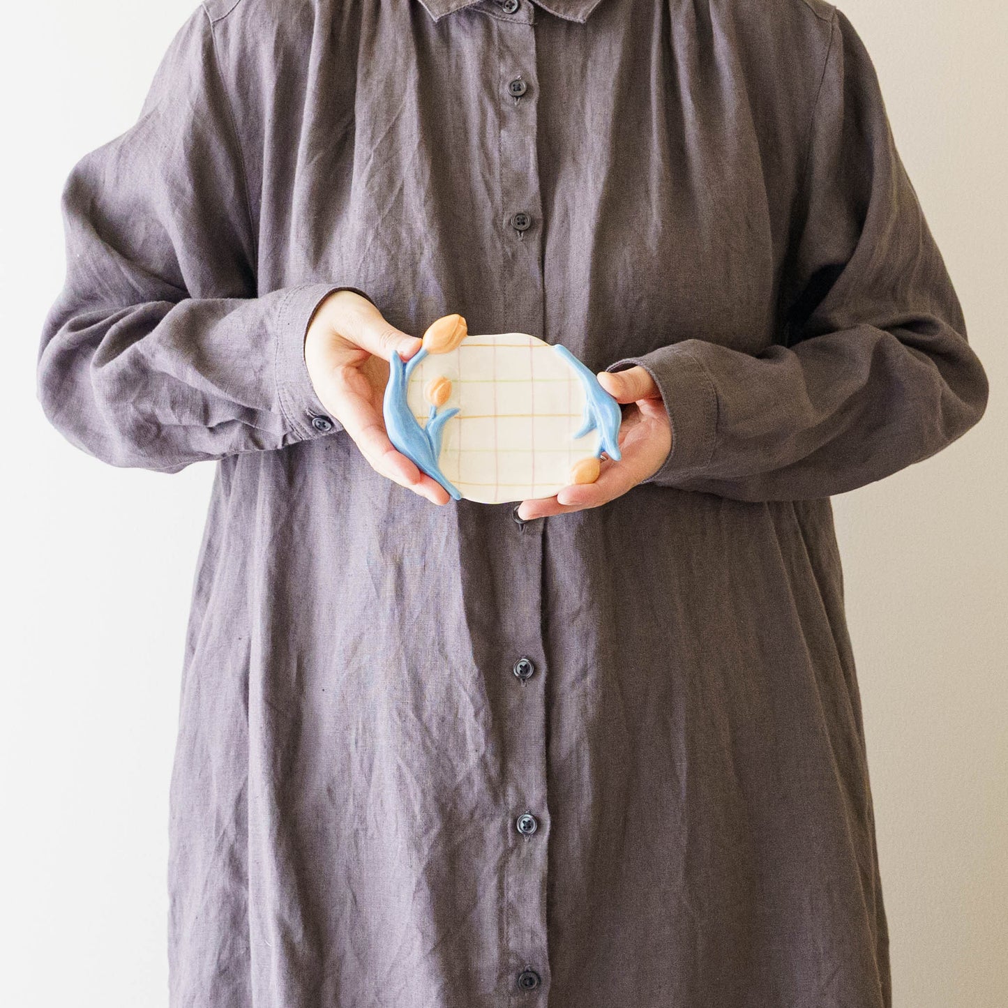 Tulip small plate E | Oya Sairi
