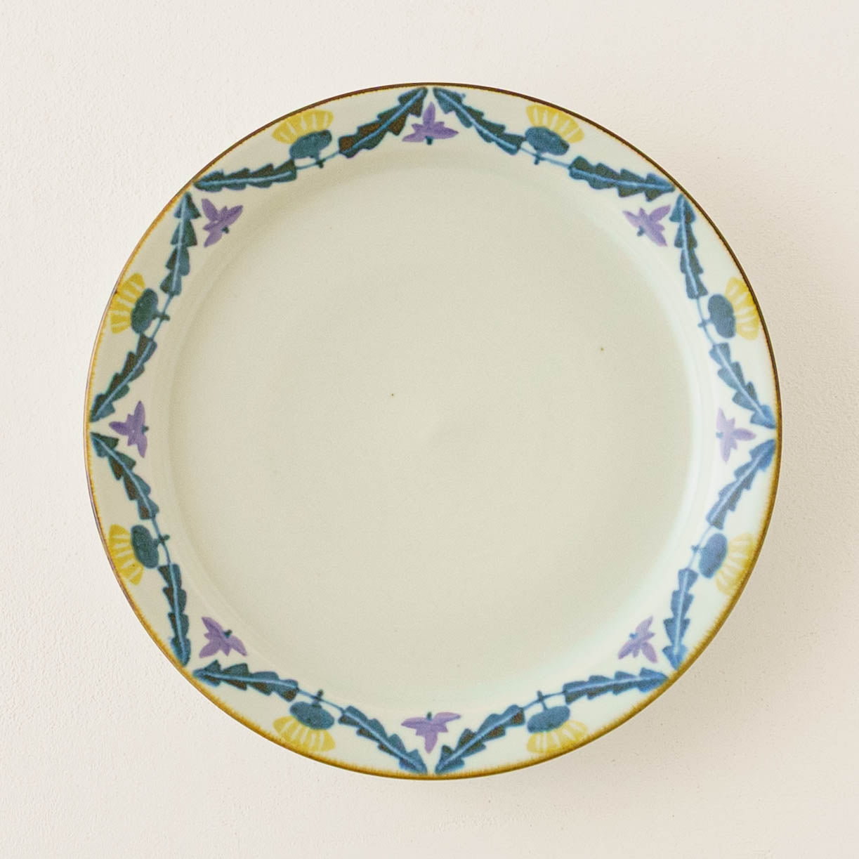 21cm rimmed plate dandelion and lotus | Satsukigama