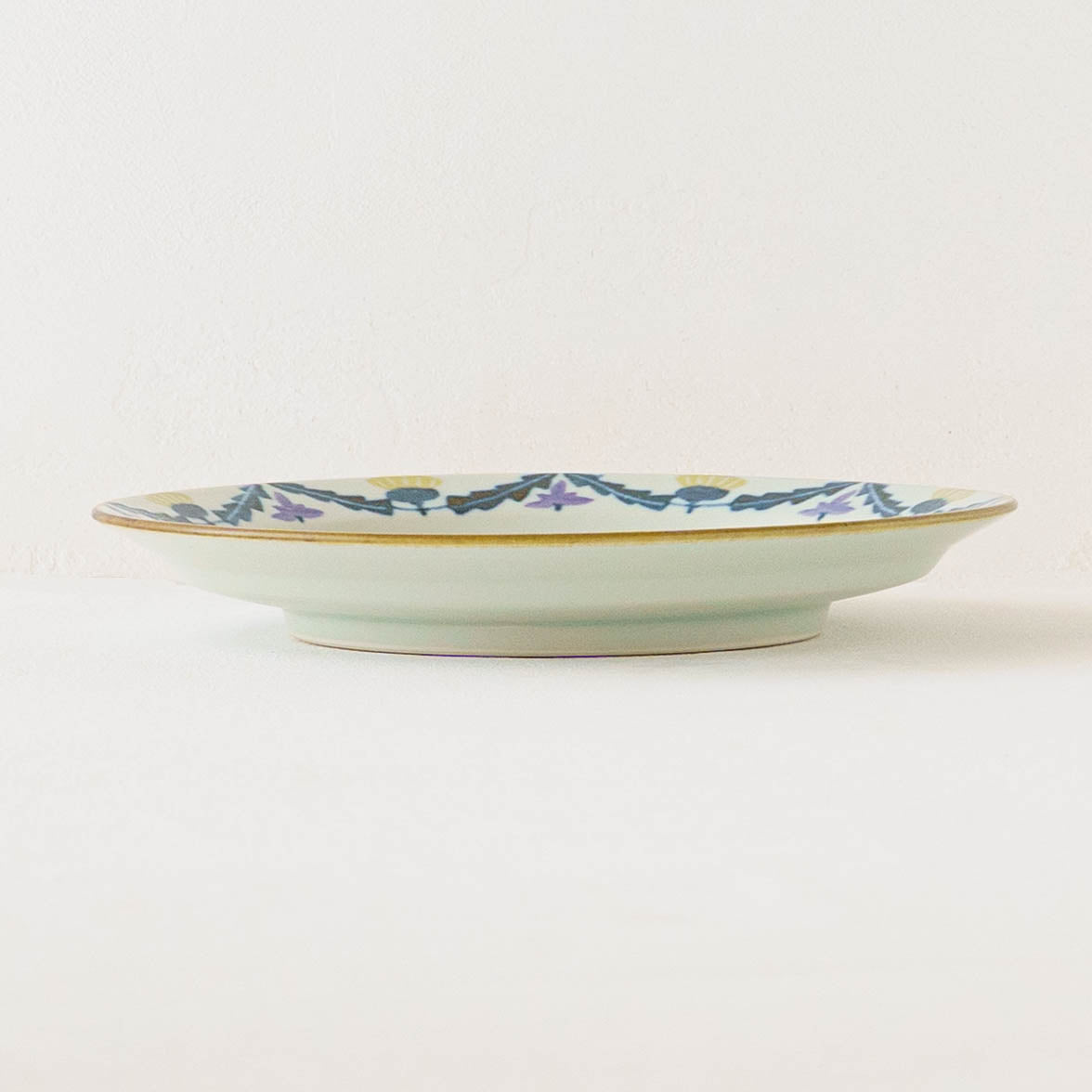 21cm rimmed plate dandelion and lotus | Satsukigama