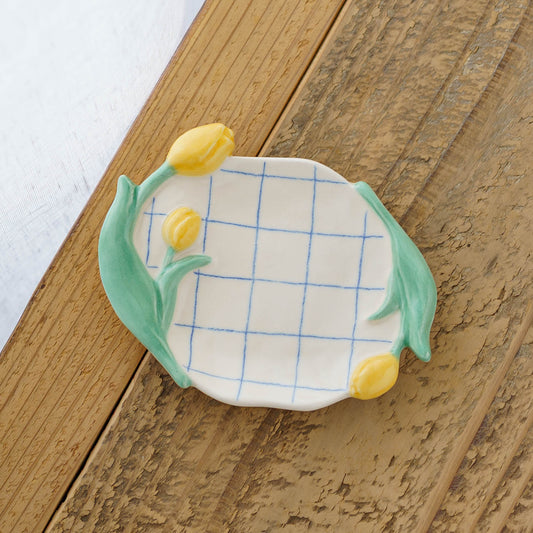 Tulip small plate H | Oya Sairi