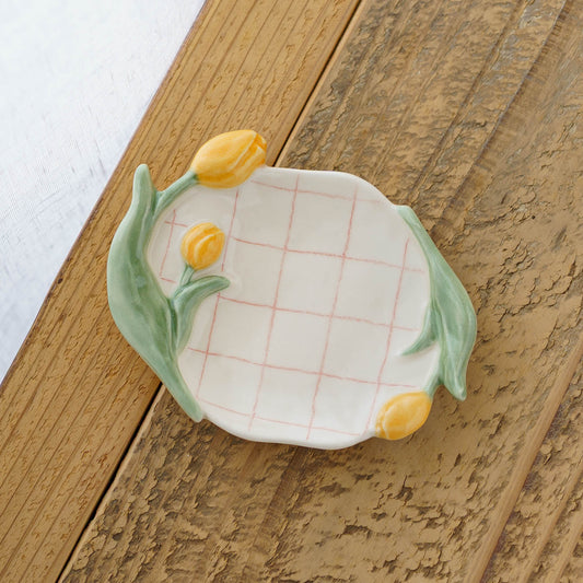 Tulip small plate J | Oya Sairi