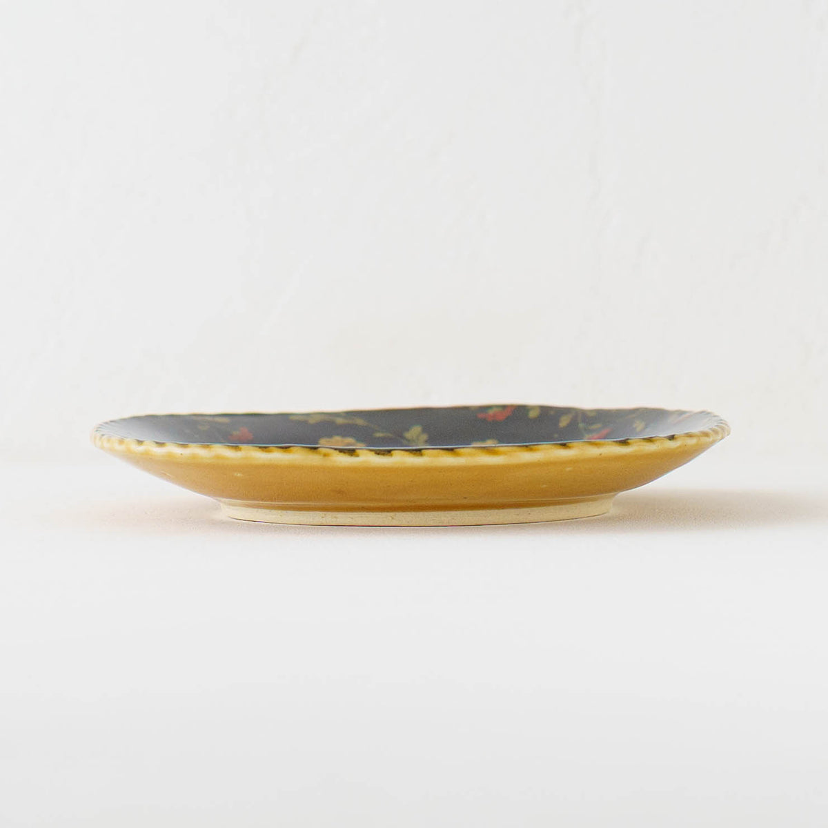 Square Plates | Ayano Arai