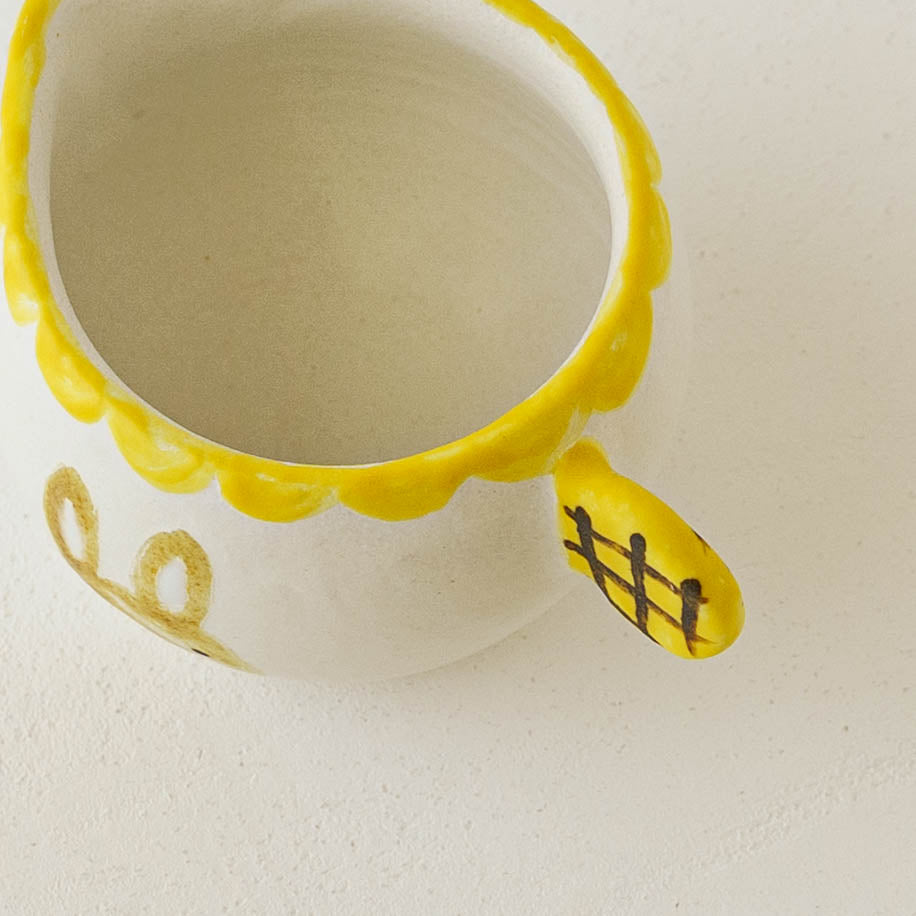 Milk pitcher rabbit | Aki Ota