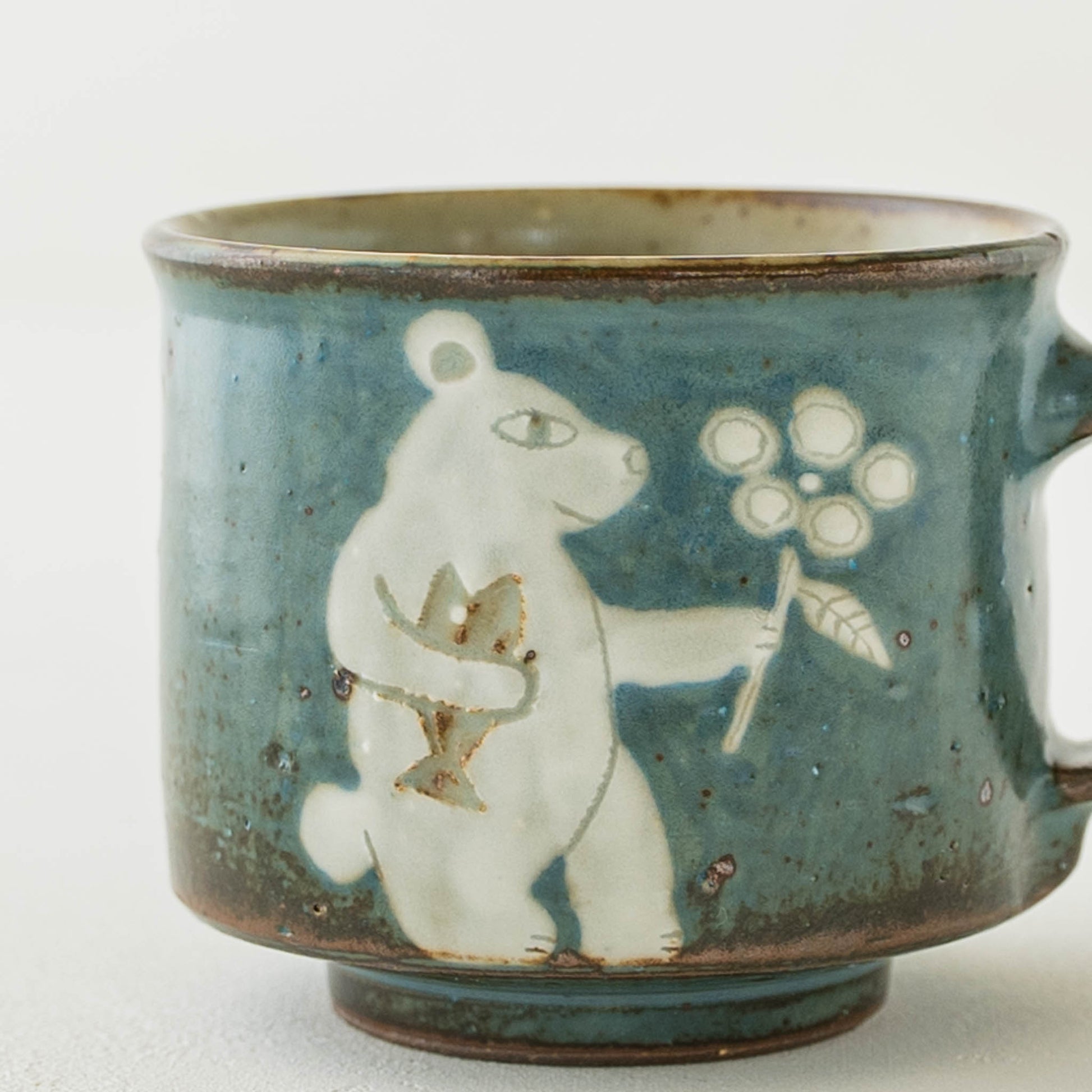 皐月窯さんの角コーヒーカップ中くま