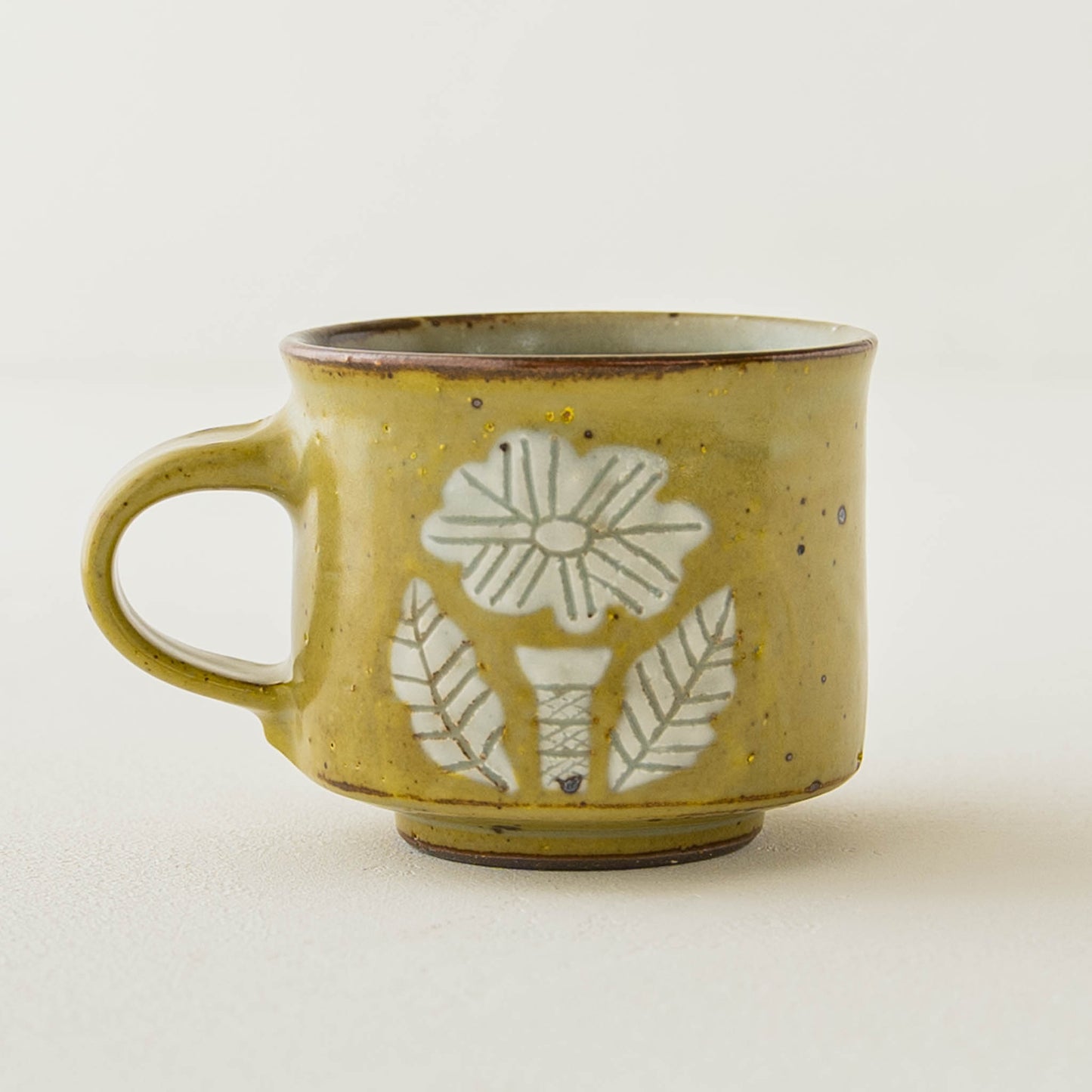 皐月窯さんの角コーヒーカップ中くじゃく