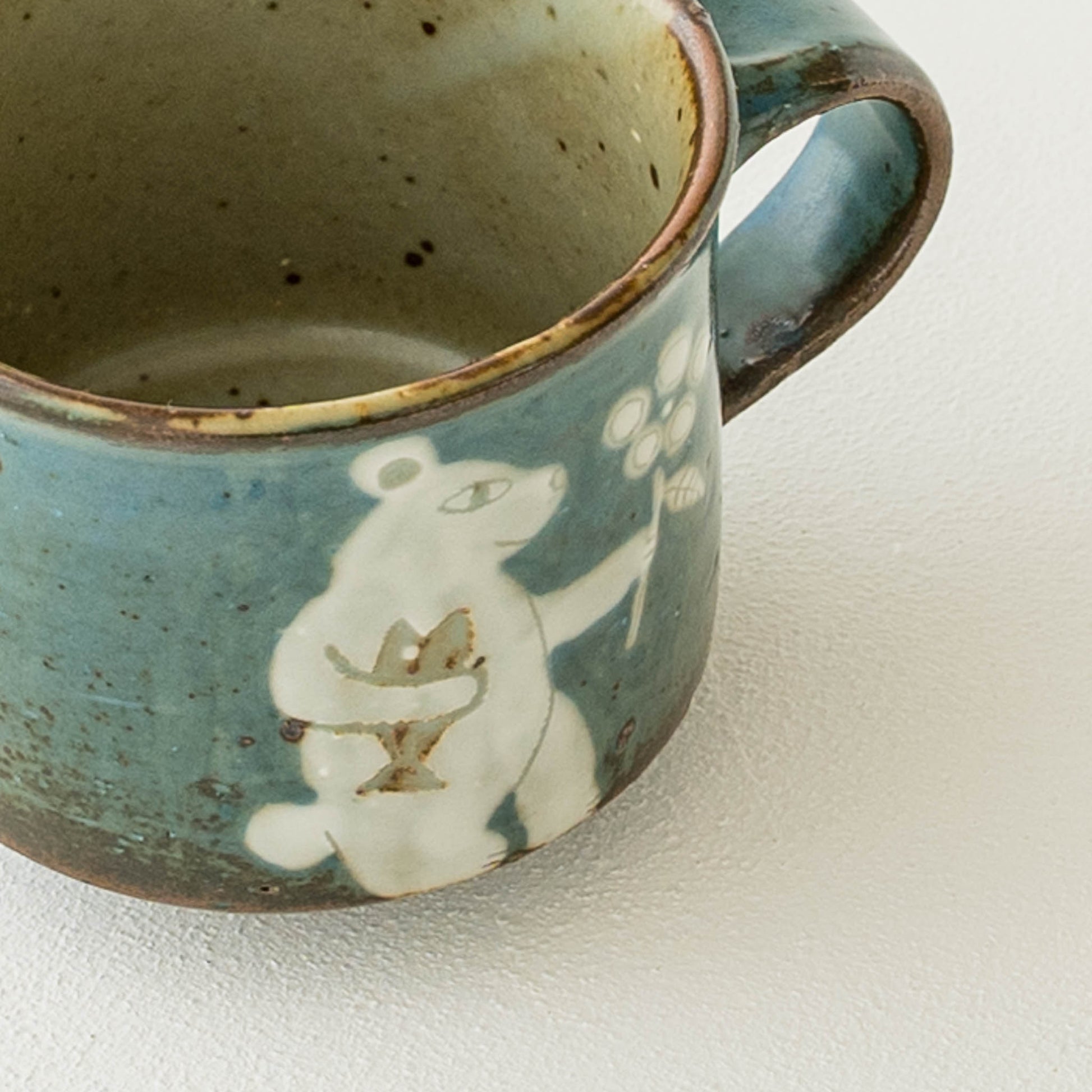 皐月窯さんの角コーヒーカップ中くま
