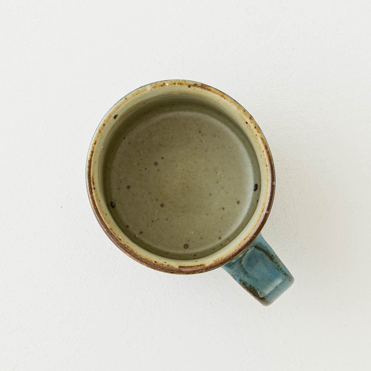 皐月窯さんの角コーヒーカップ中青花うさぎ