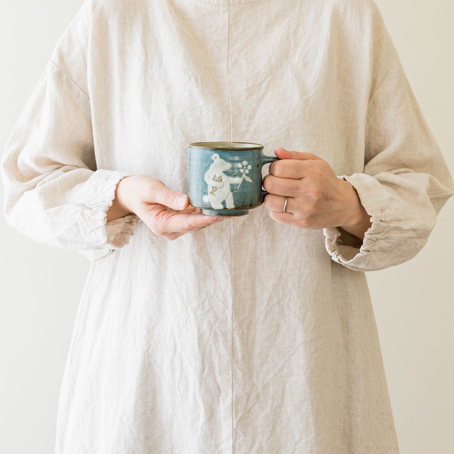 皐月窯さんの角コーヒーカップ中くま