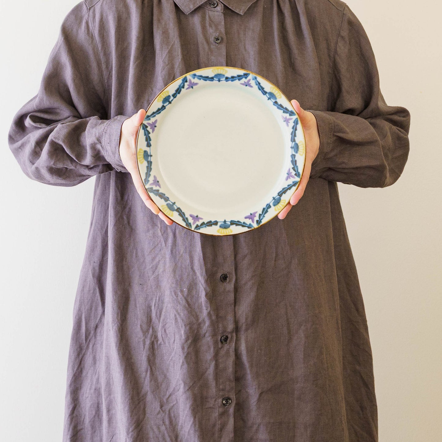 21cm rimmed plate dandelion and lotus | Satsukigama
