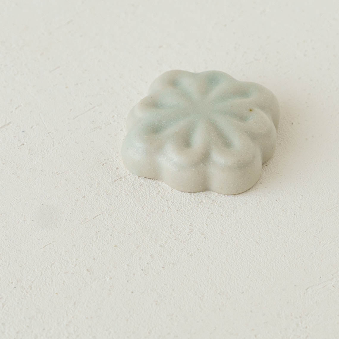箸置き　小　四角　白｜若菜綾子